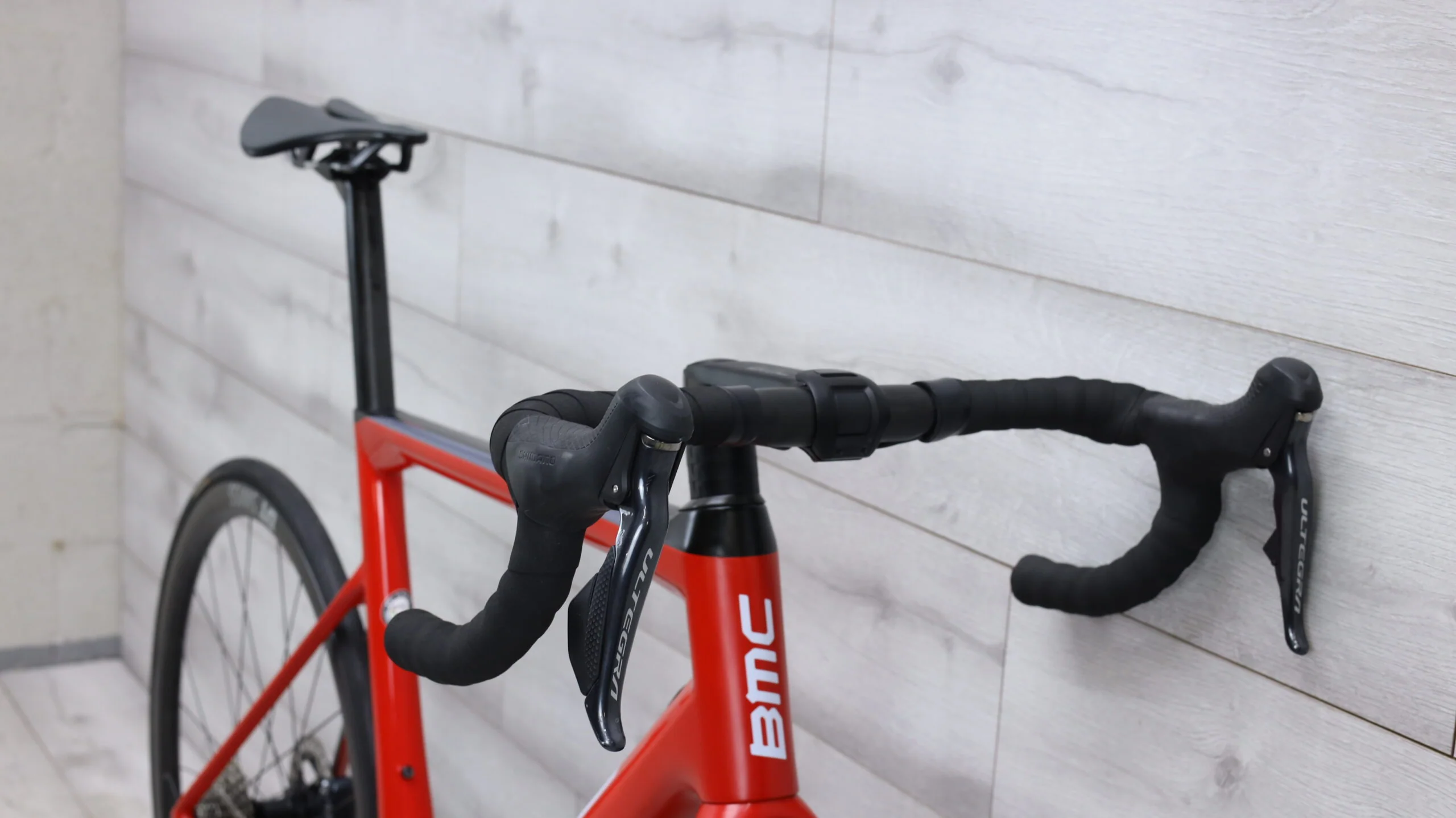 2019 BMC Teammachine SLR01 Disc Three  Road Bike - 56cm - Image 7