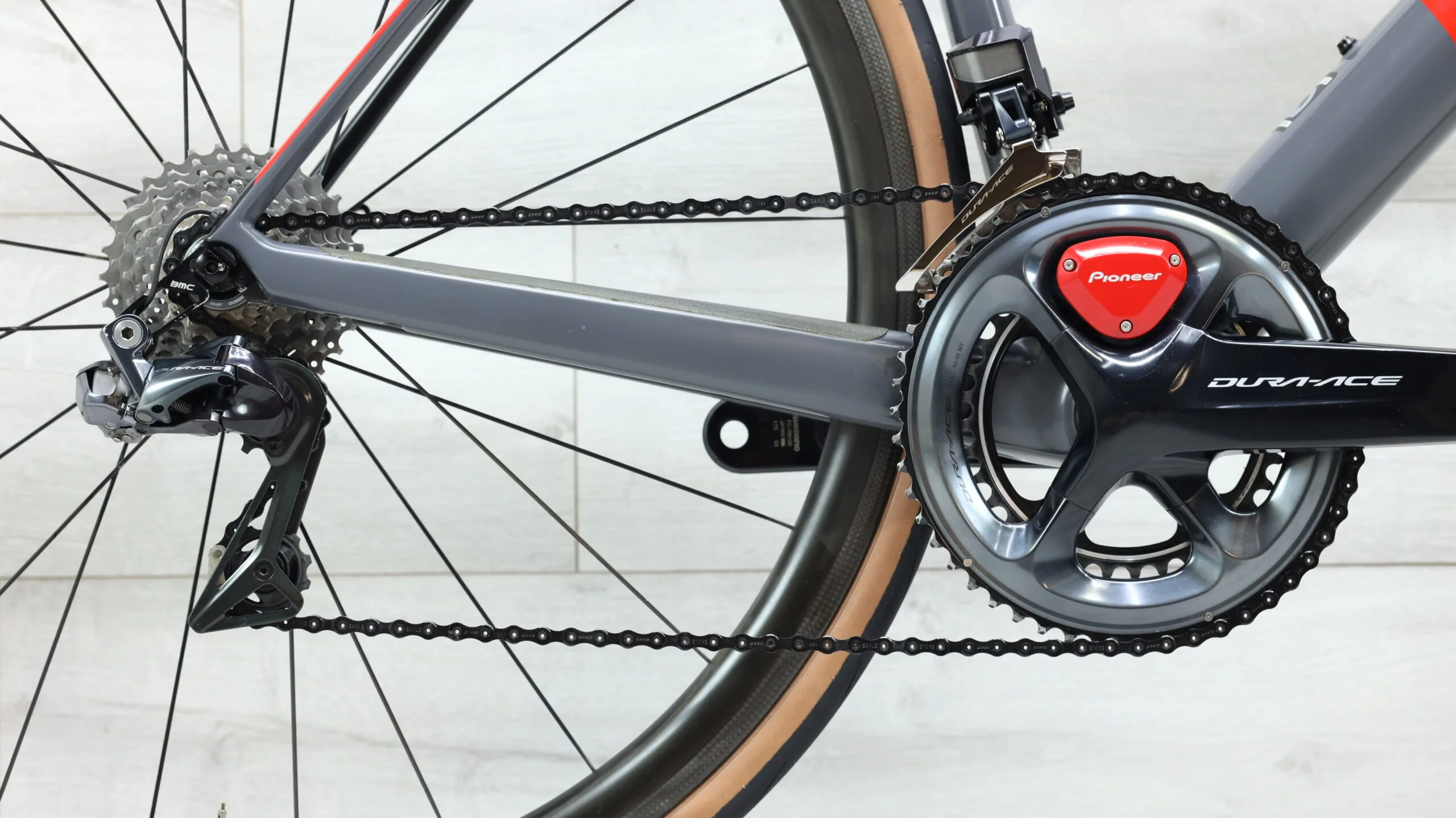 2019 BMC Teammachine SLR01 ONE Road Bike - 58cm - Image 4