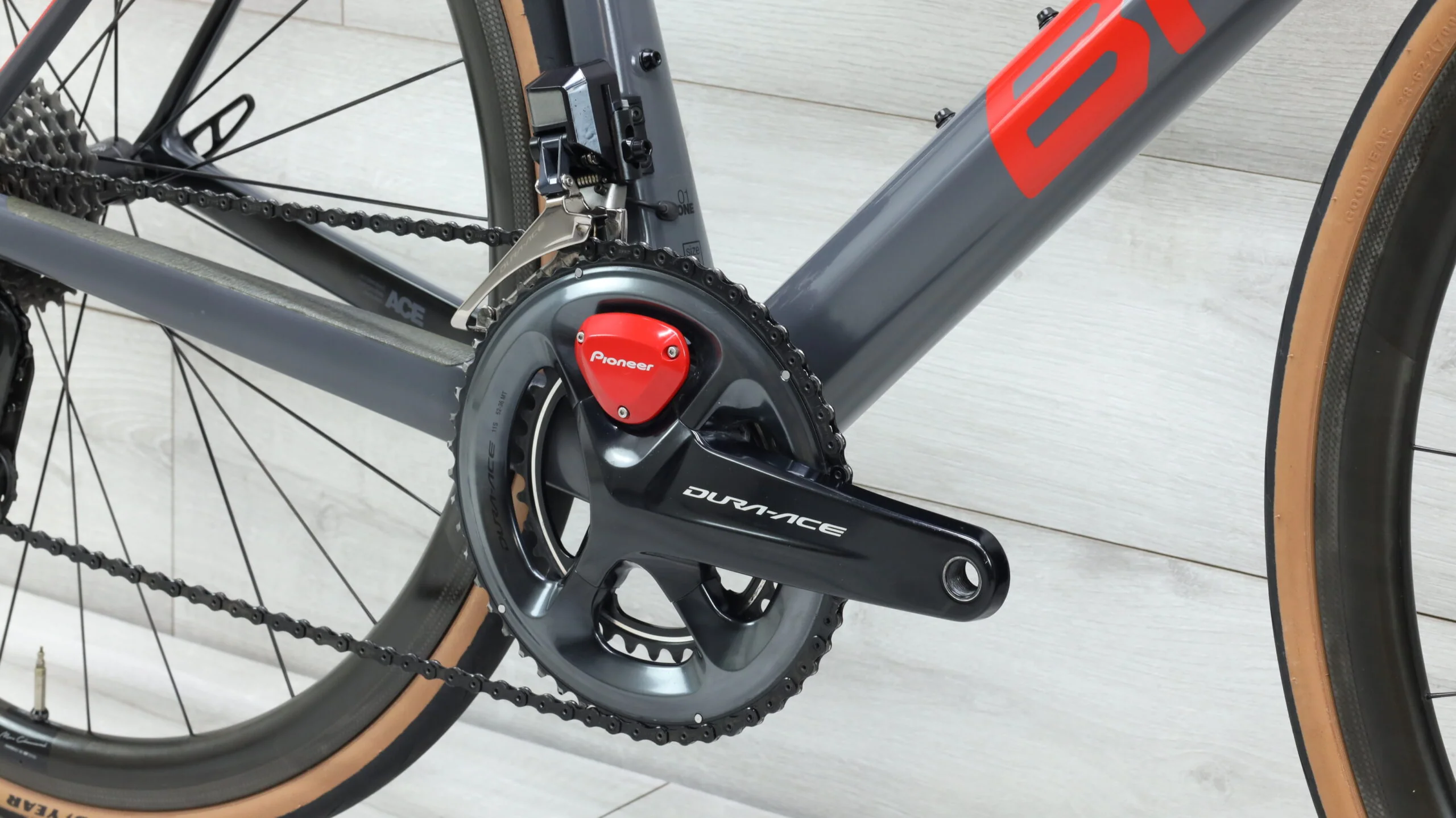 2019 BMC Teammachine SLR01 ONE Road Bike - 58cm - Image 5