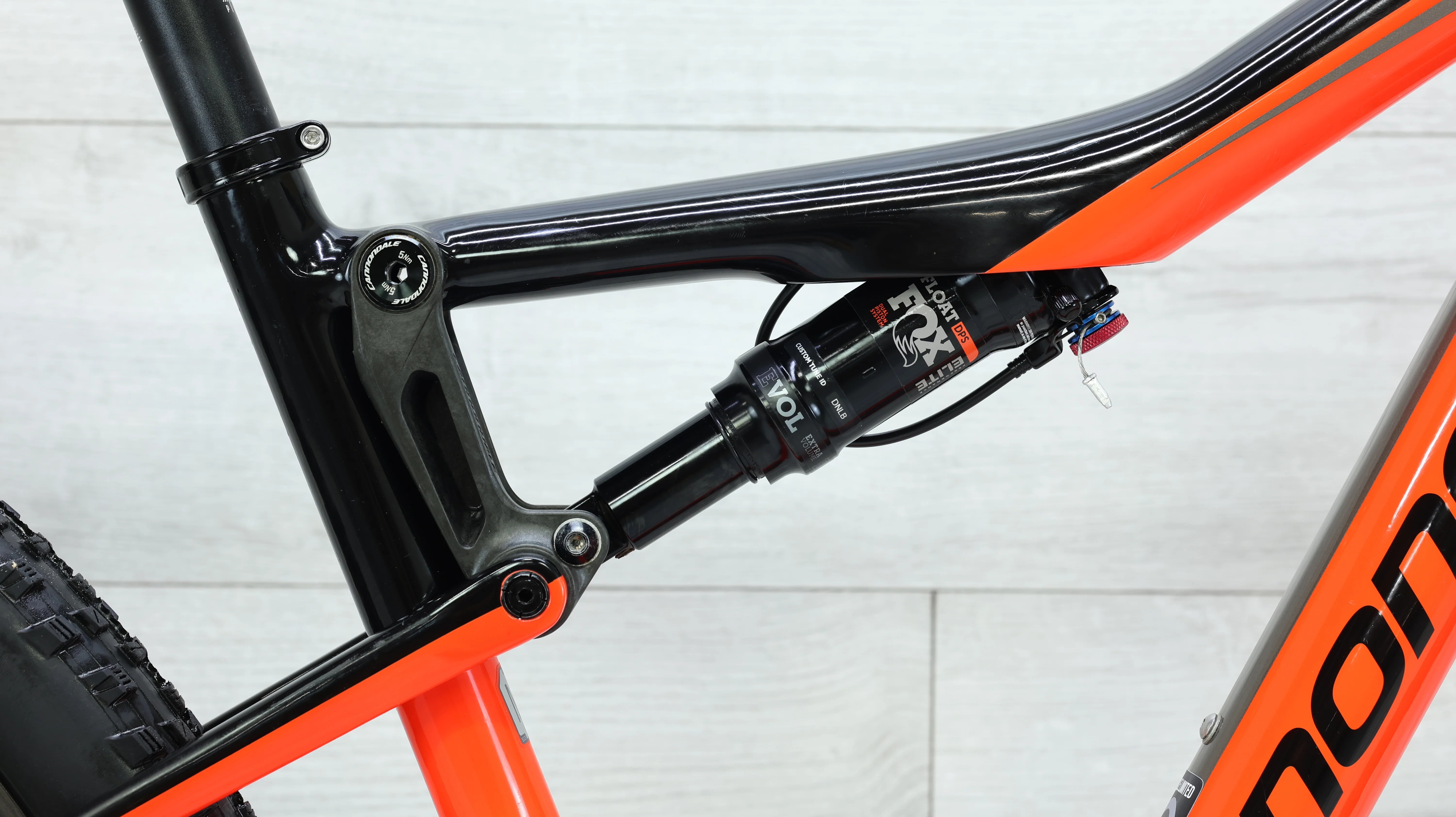 2019 Cannondale Scalpel-Si Carbon 3 AXS Mountain Bike - Medium - Image 9