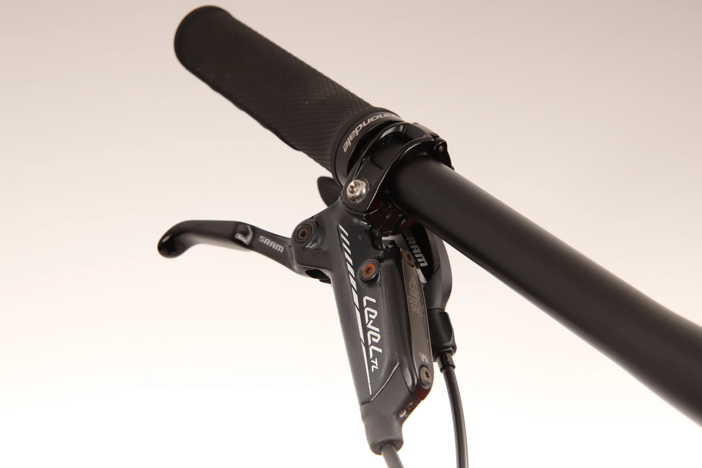 2019 CANNONDALE SCALPEL-SI CARBON 3  Mountain Bike - Large - Image 9