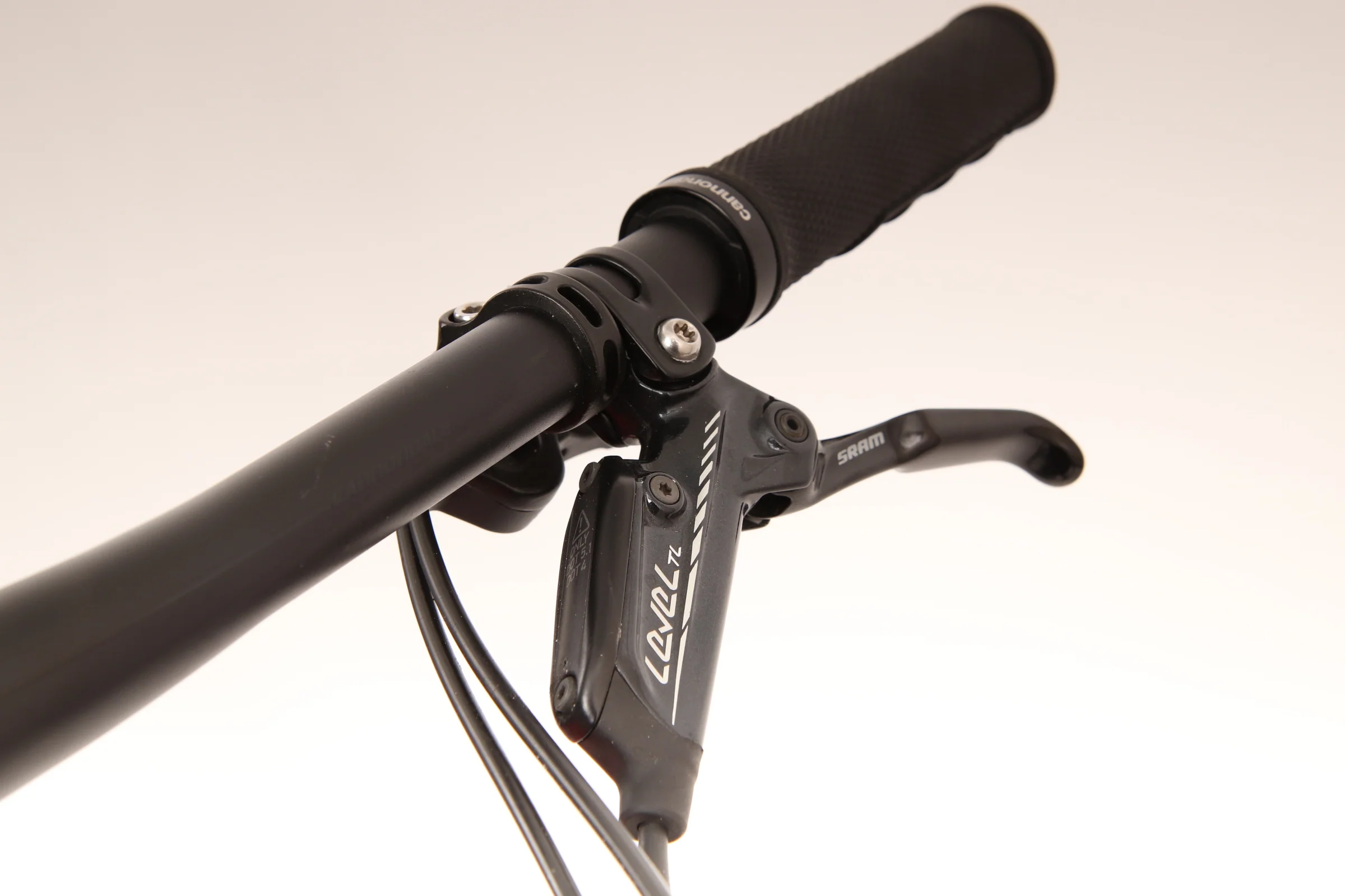 2019 CANNONDALE SCALPEL-SI CARBON 3 Mountain Bike - Medium - Image 10