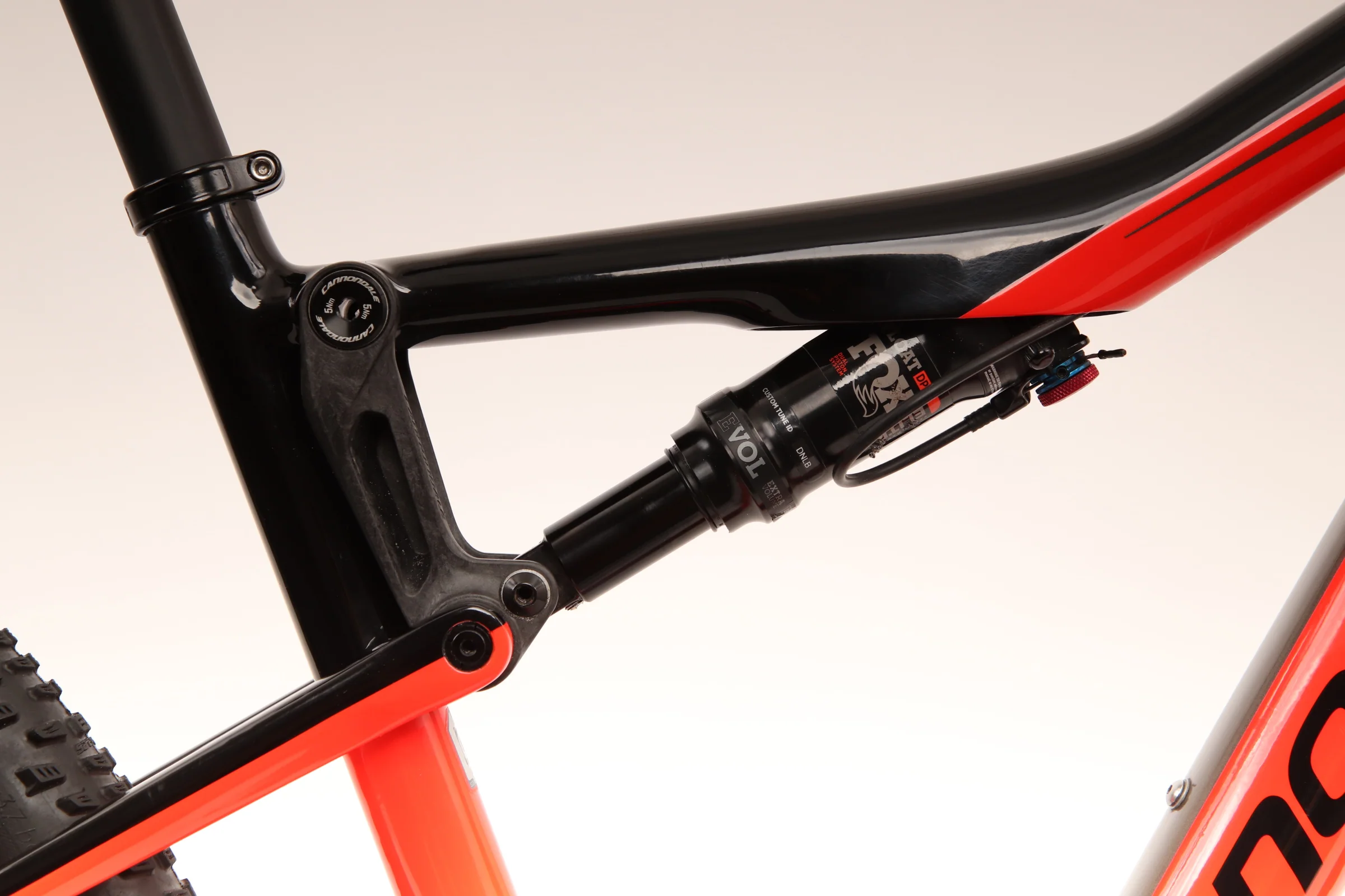 2019 CANNONDALE SCALPEL-SI CARBON 3 Mountain Bike - Medium - Image 7