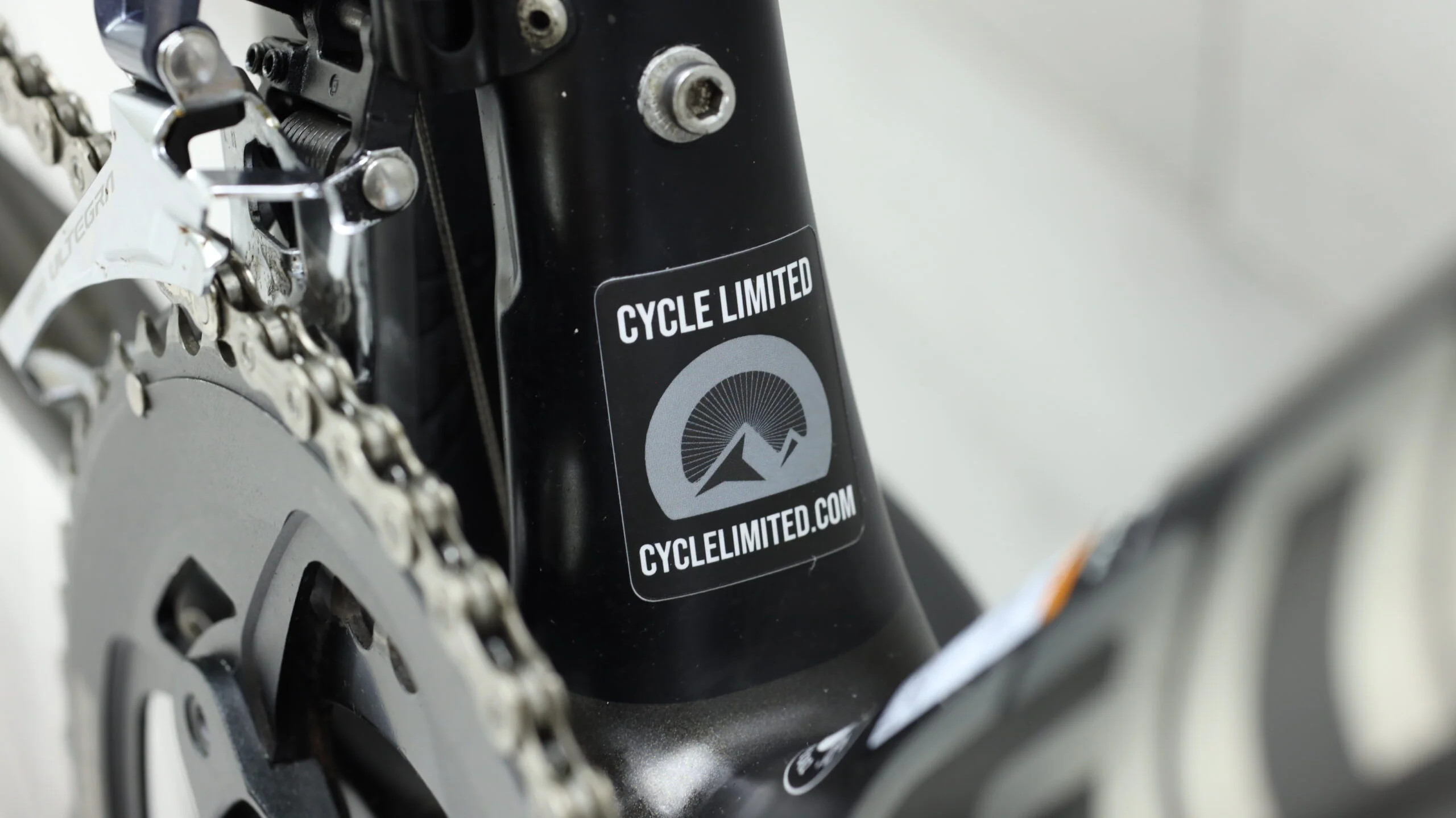 2019 Cannondale SuperSix EVO Carbon Disc Ultegra Road Bike - 52cm - Image 3