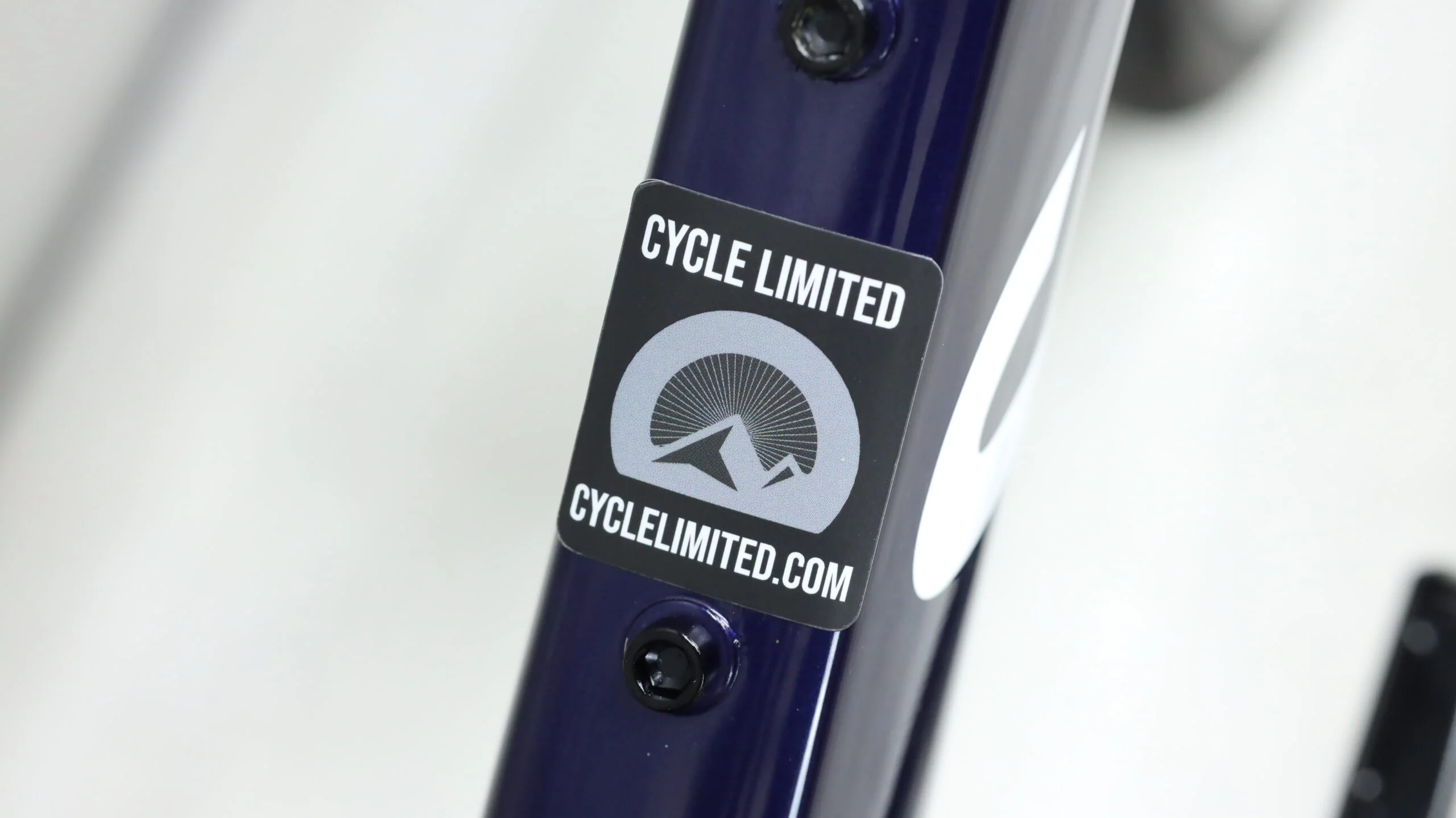 2019 Canyon Aeroad CF SLX Disc 9.0 Di2  Road Bike - X-Large - Image 3