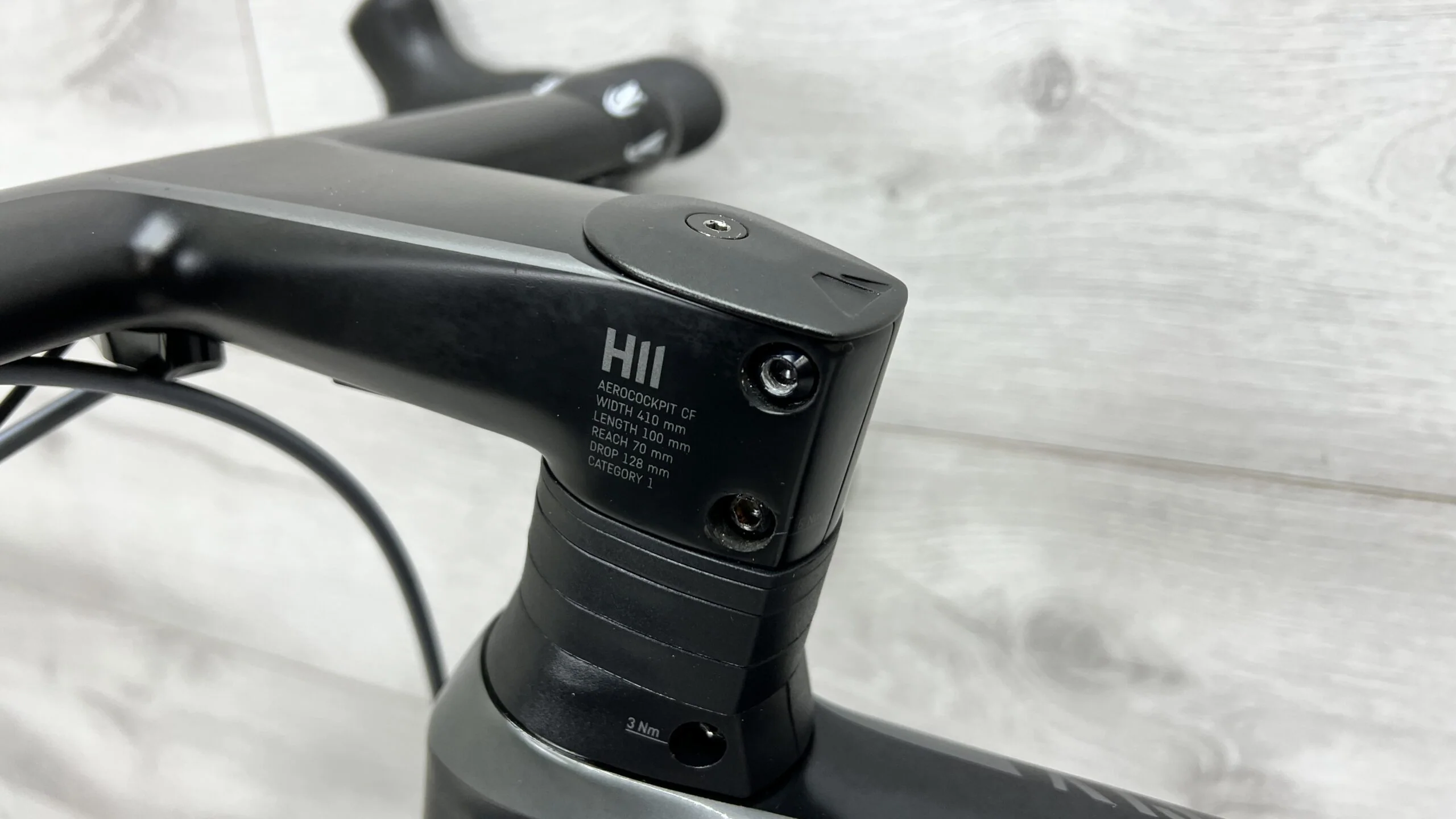 2019 Canyon Aeroad CF SLX  Road Bike - Medium - Image 12