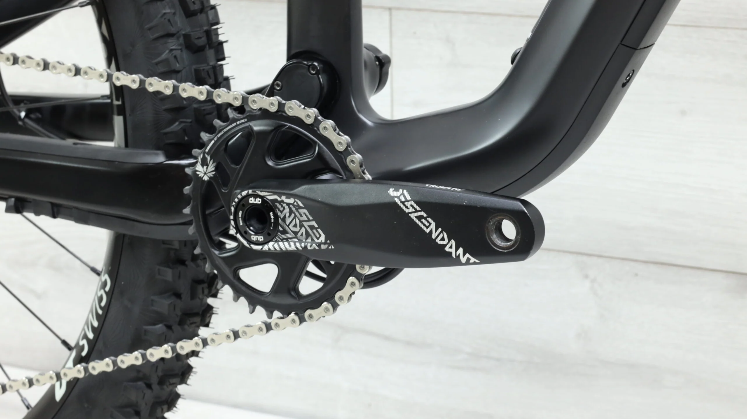 2019 Canyon Spectral CF 7.0  Mountain Bike - Large - Image 5