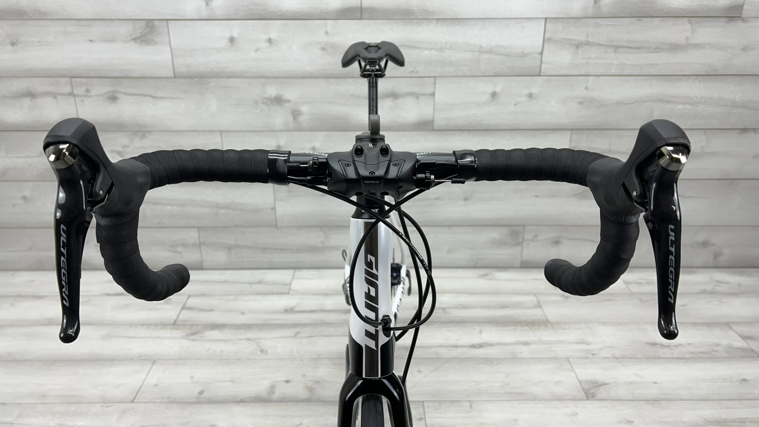 2019 Giant TCR Advanced 1 Disc KOM Road Bike - Large - Image 10