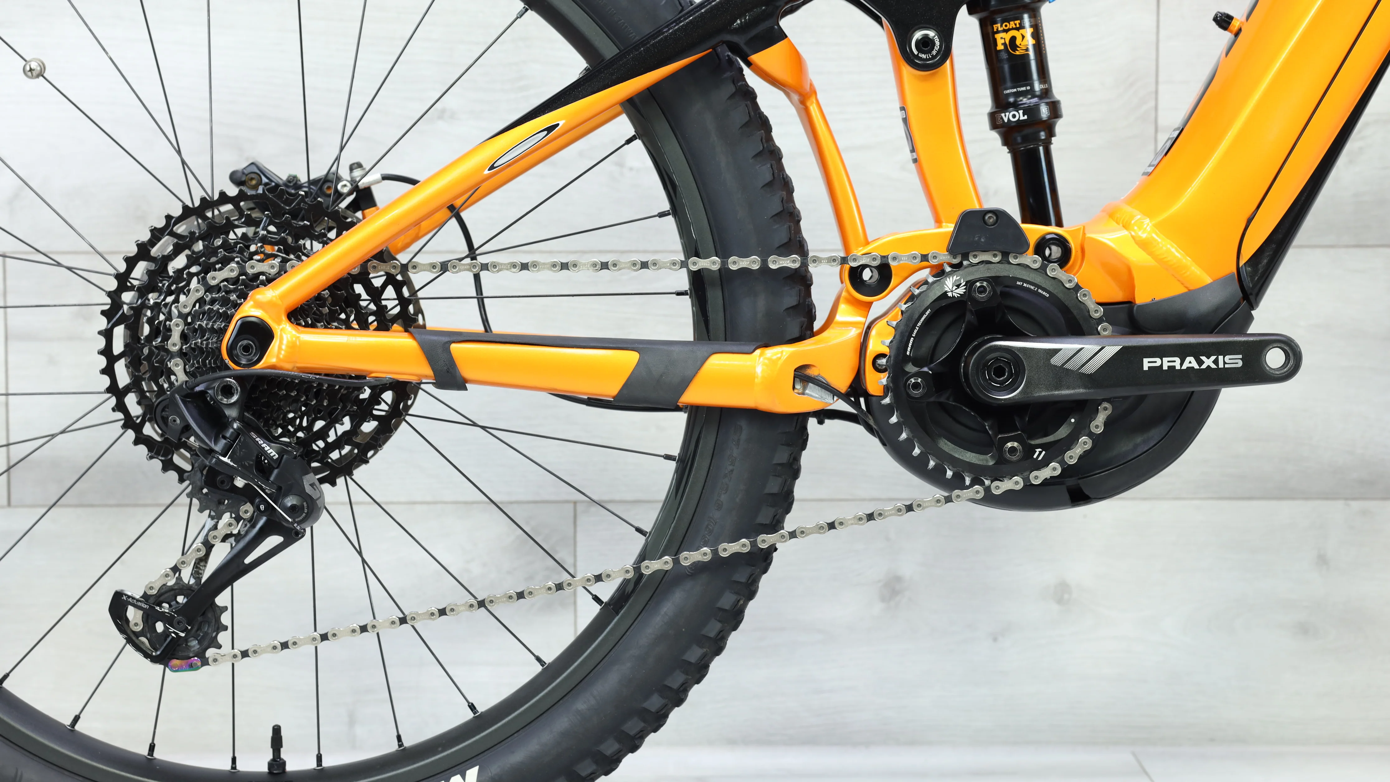 2019 Giant Trance E+ 1 Pro Mountain E-Bike - Large - Image 4