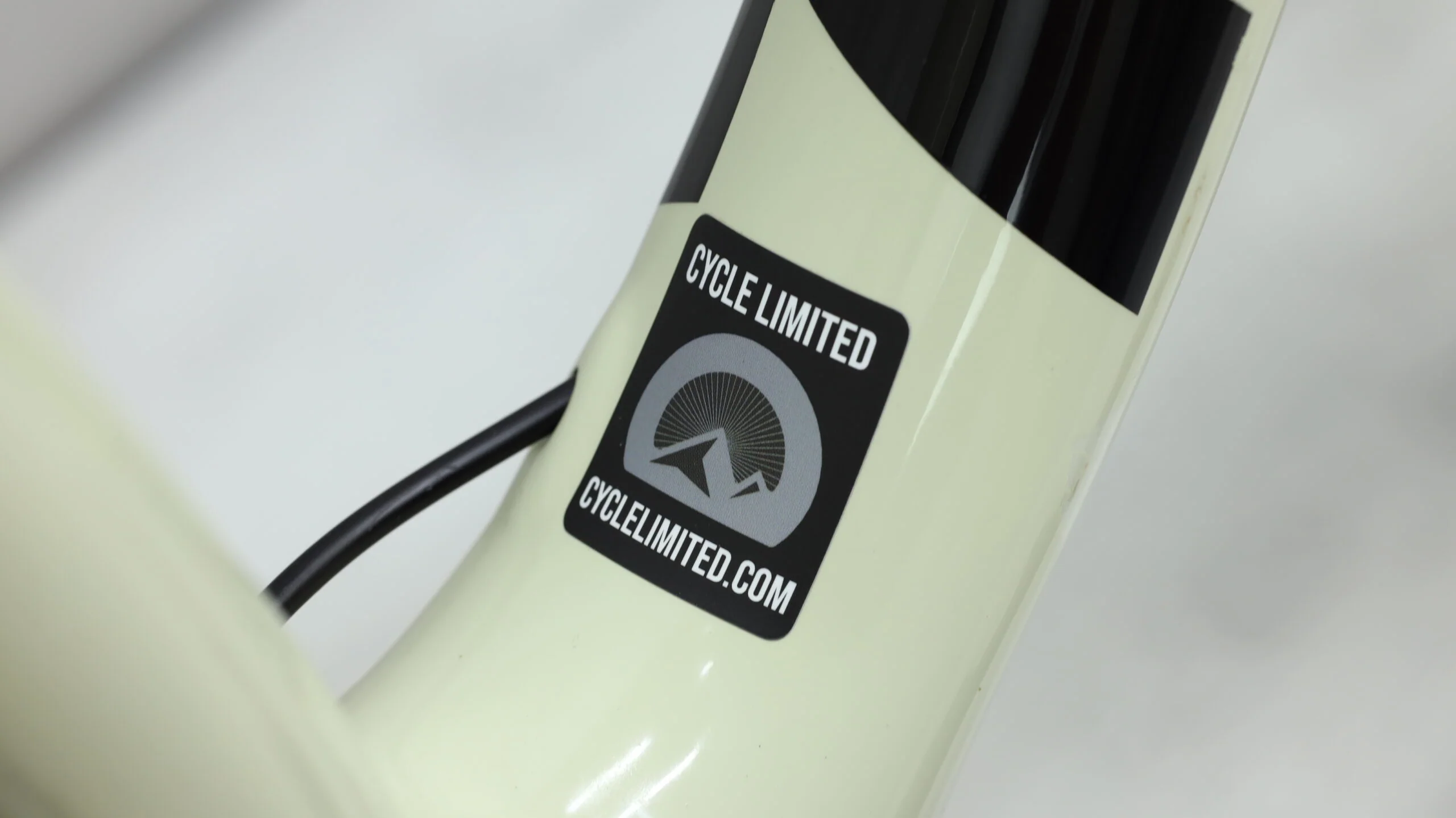 2019 Kona Honzo CR  Mountain Bike - Large - Image 3