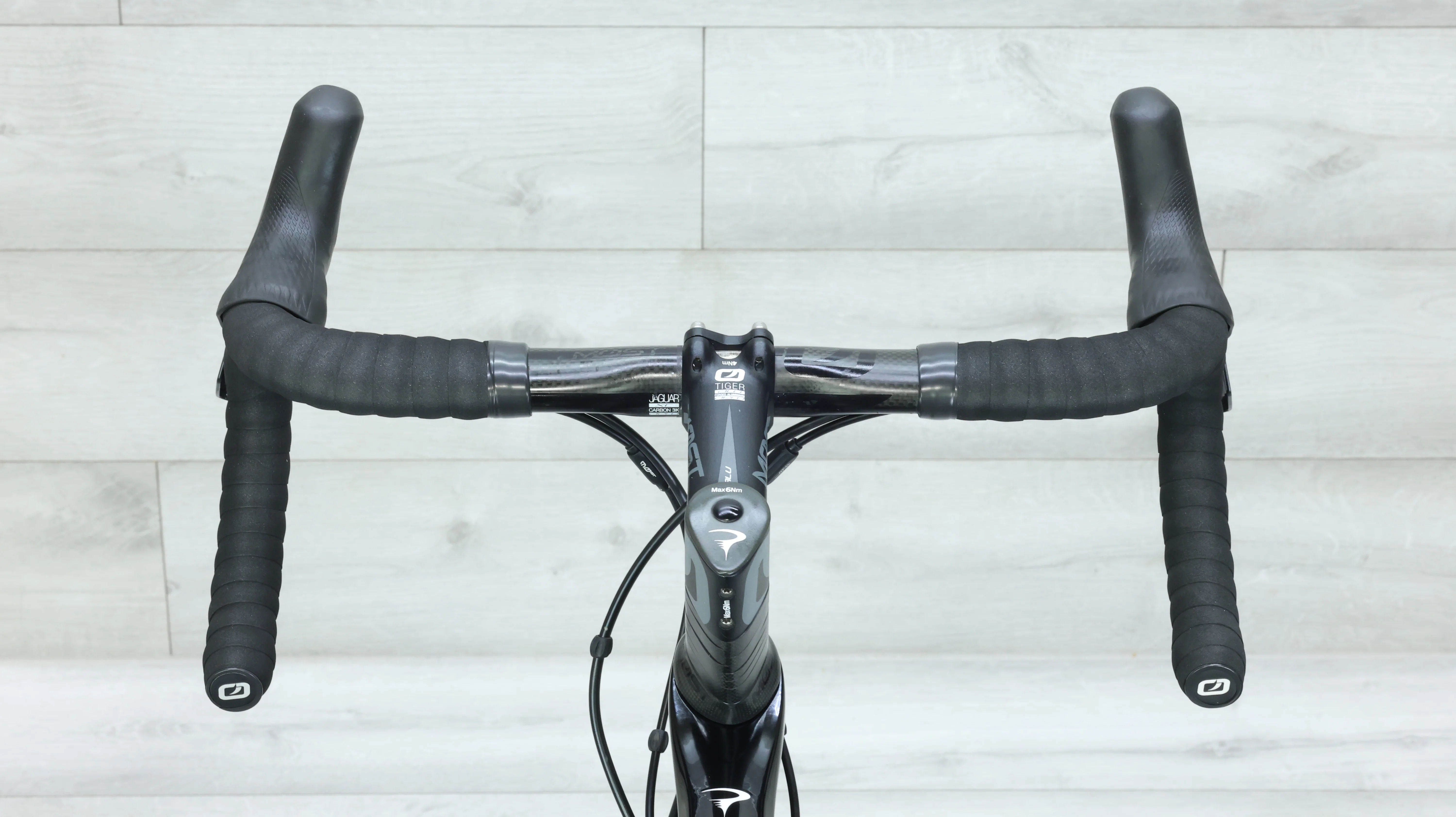 2019 Pinarello Dogma F10 Disk Road Bike - 56cm - Image 13