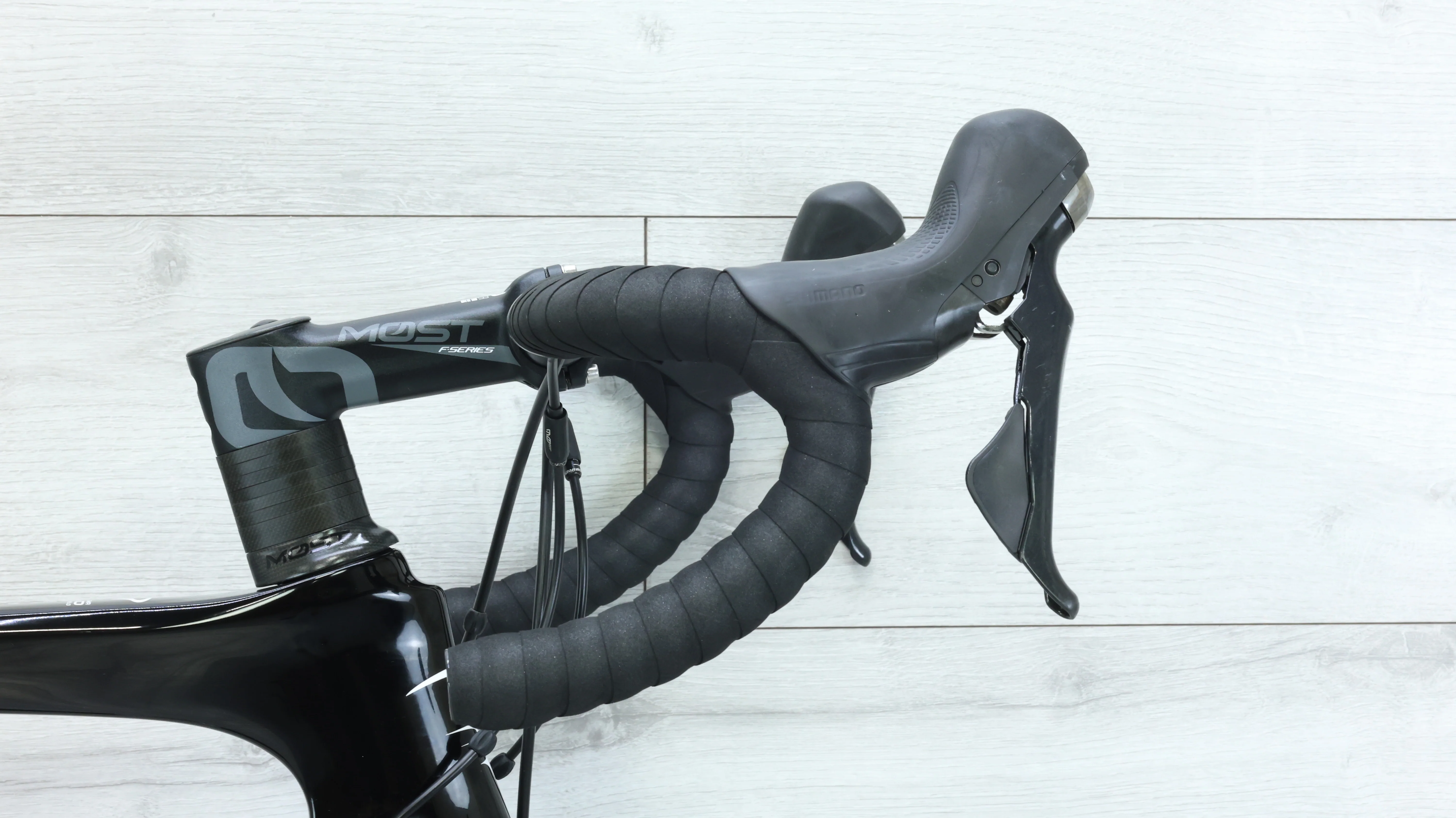 2019 Pinarello Dogma F10 Disk Road Bike - 56cm - Image 9