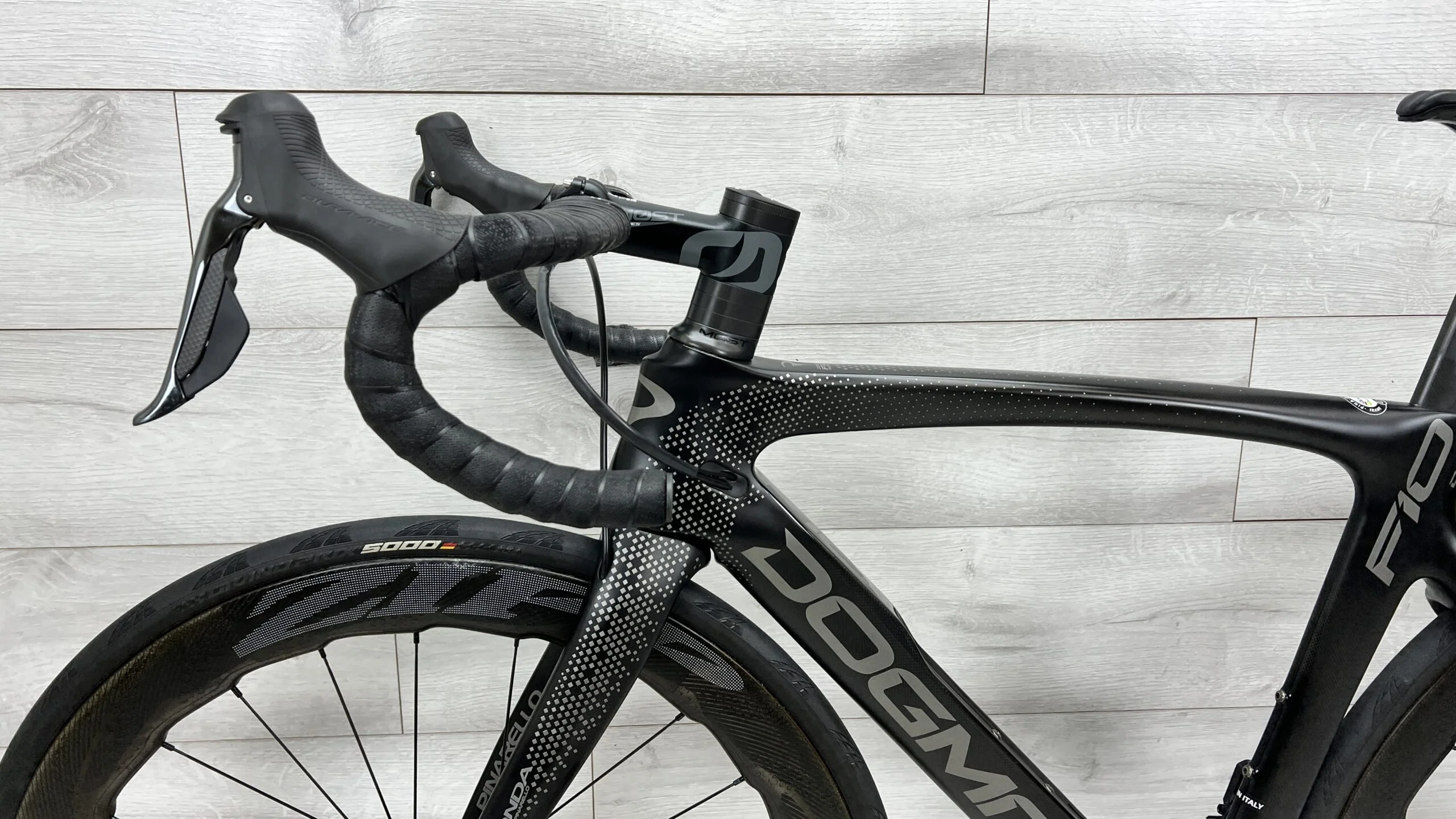 2019 Pinarello Dogma F10 Road Bike - 51.5cm - Image 10