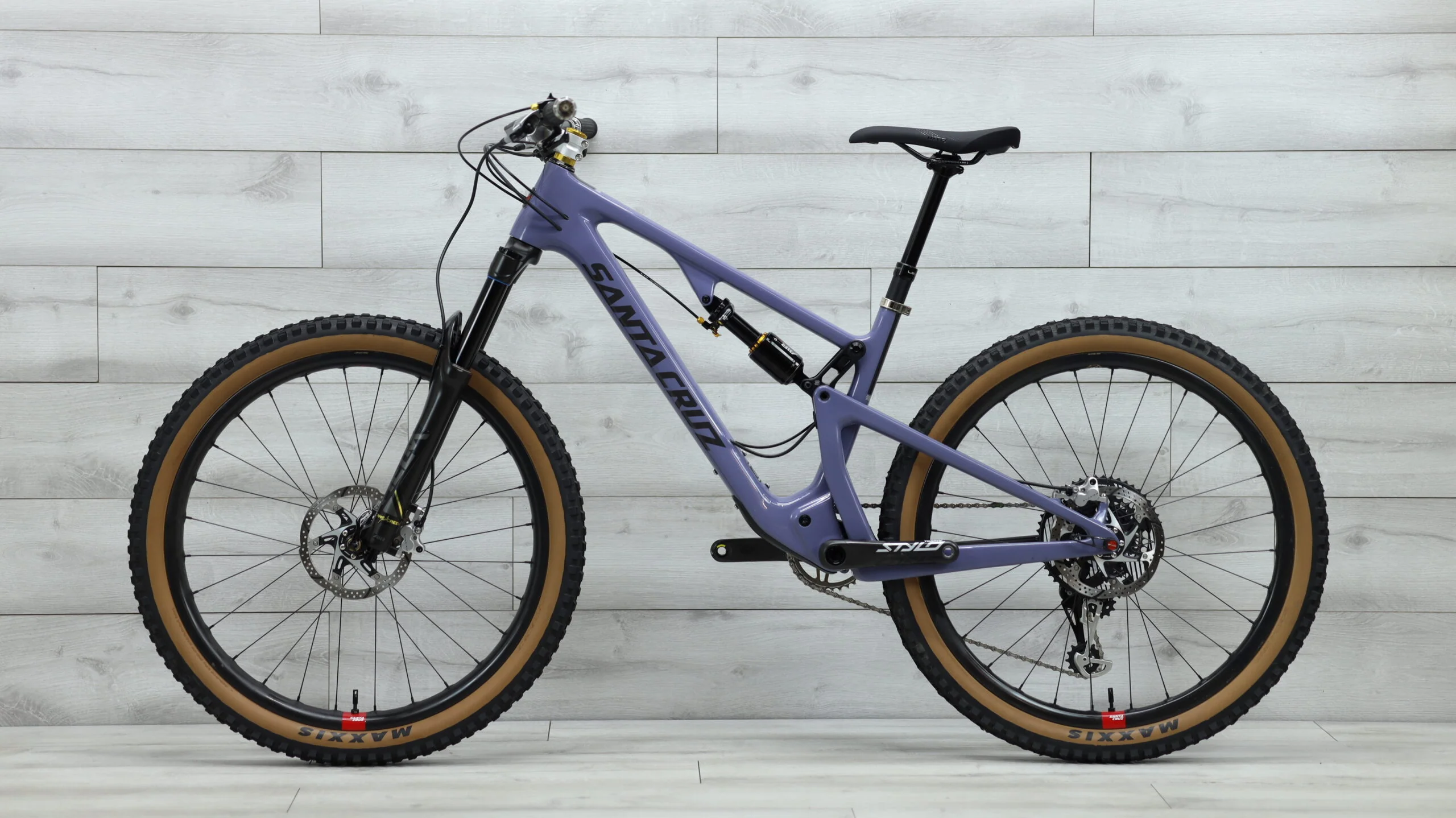 2019 Santa Cruz 5010 CC Reserve Mountain Bike - Medium - Image 2