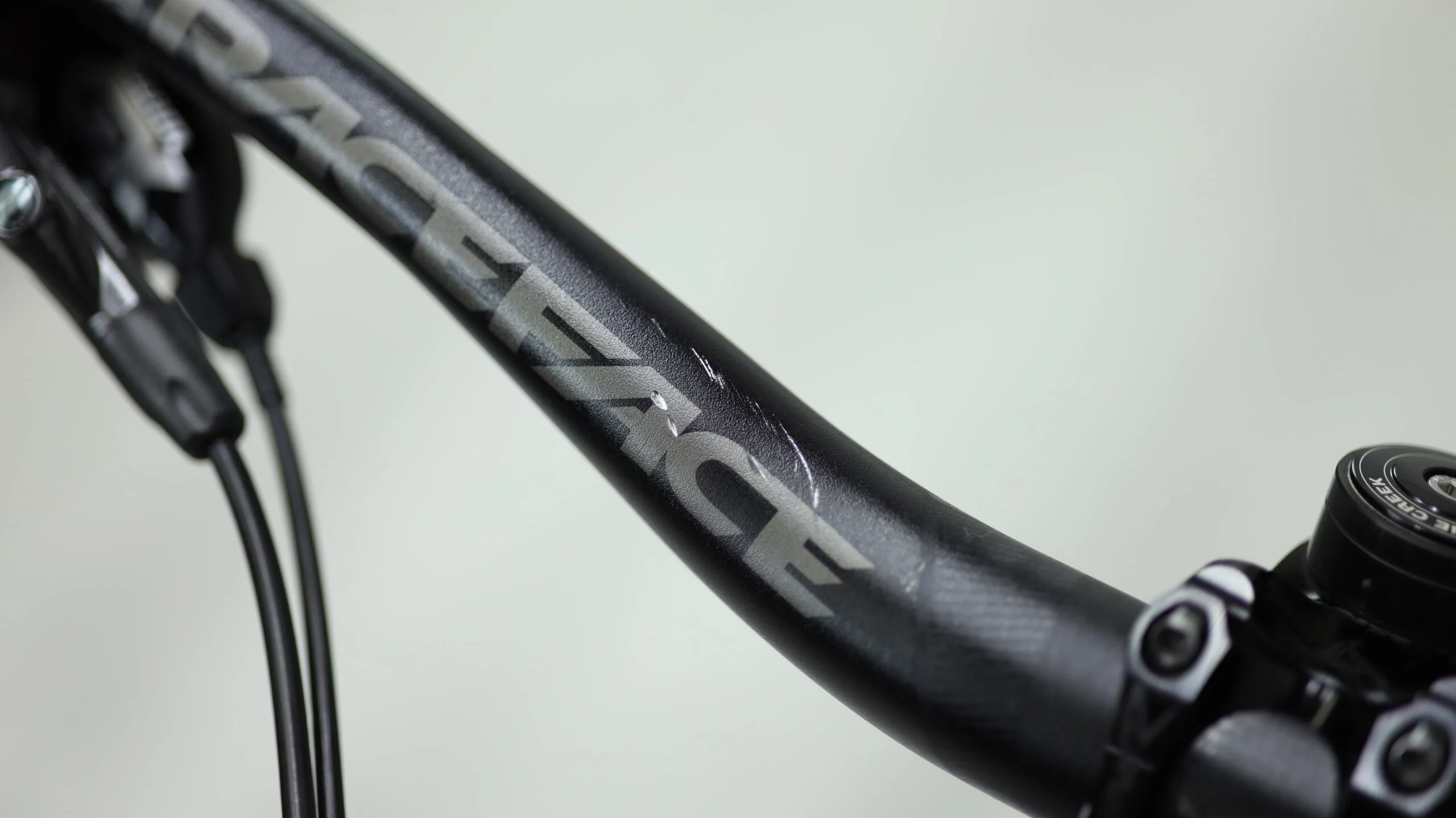 2019 Santa Cruz Bronson CC Reserve Mountain Bike - Medium - Image 14
