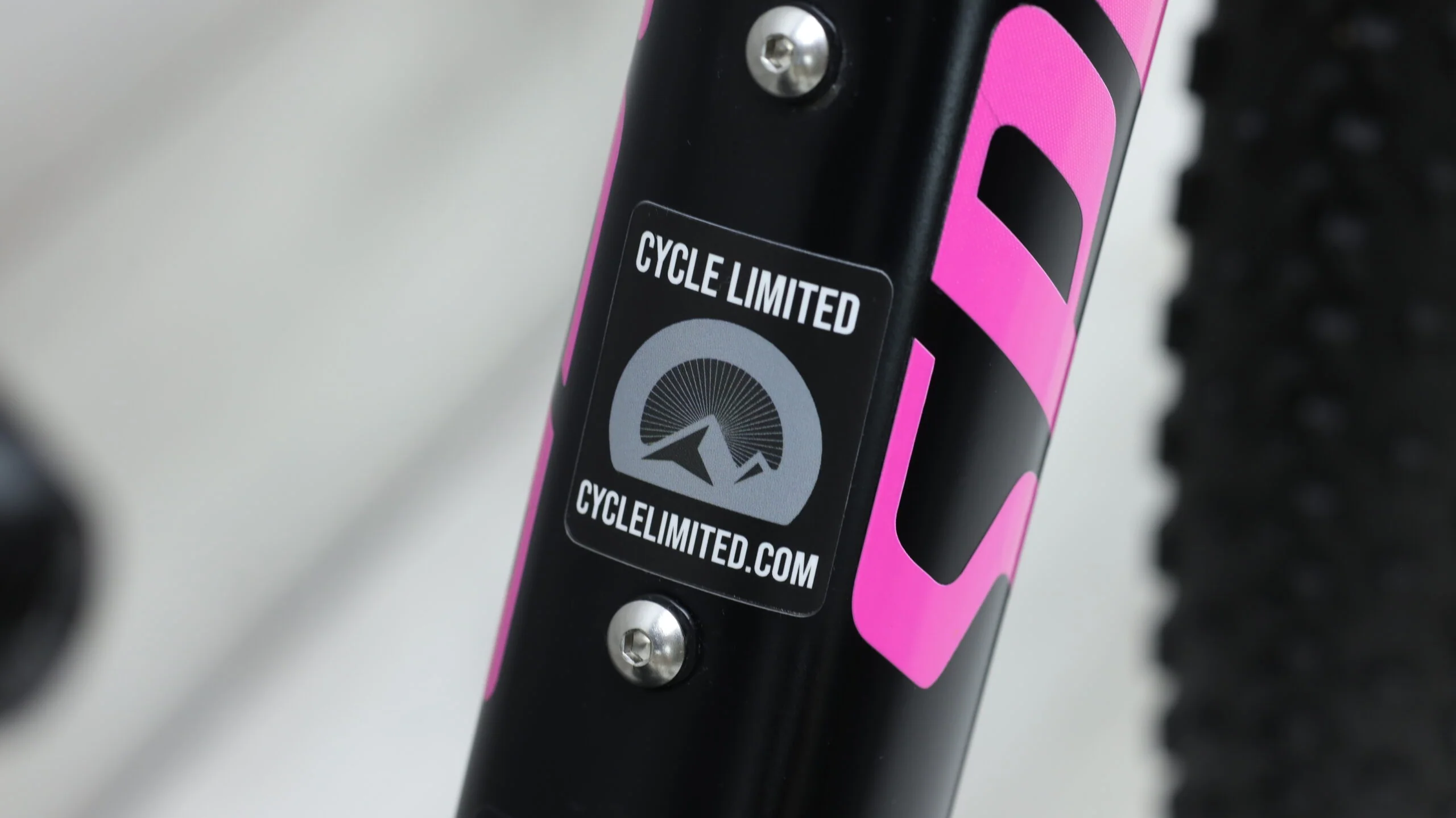 2019 Specialized Epic Comp Alloy  Mountain Bike - X-Small - Image 3