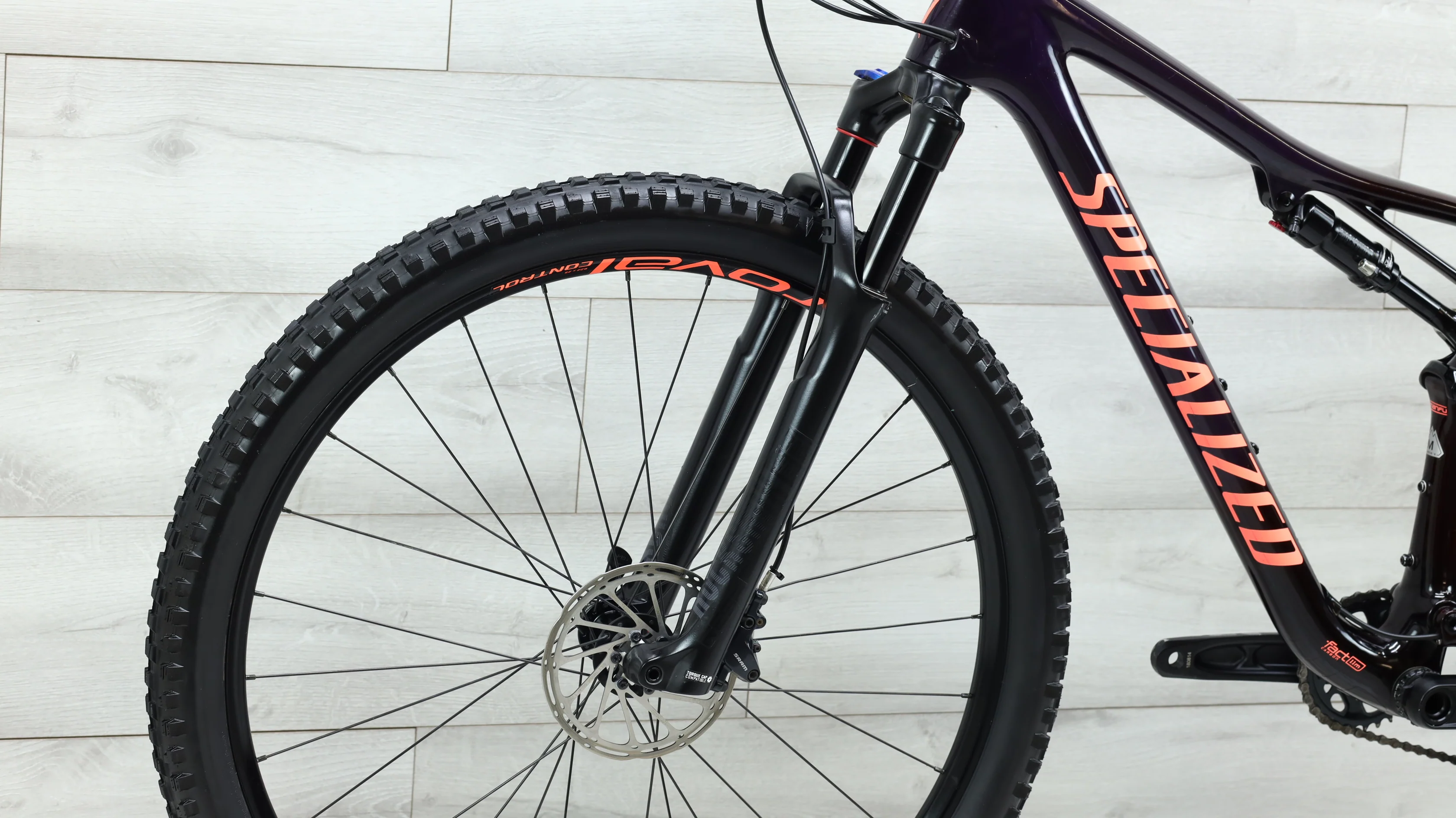 2019 Specialized Epic Comp Carbon Mountain Bike - Medium - Image 7