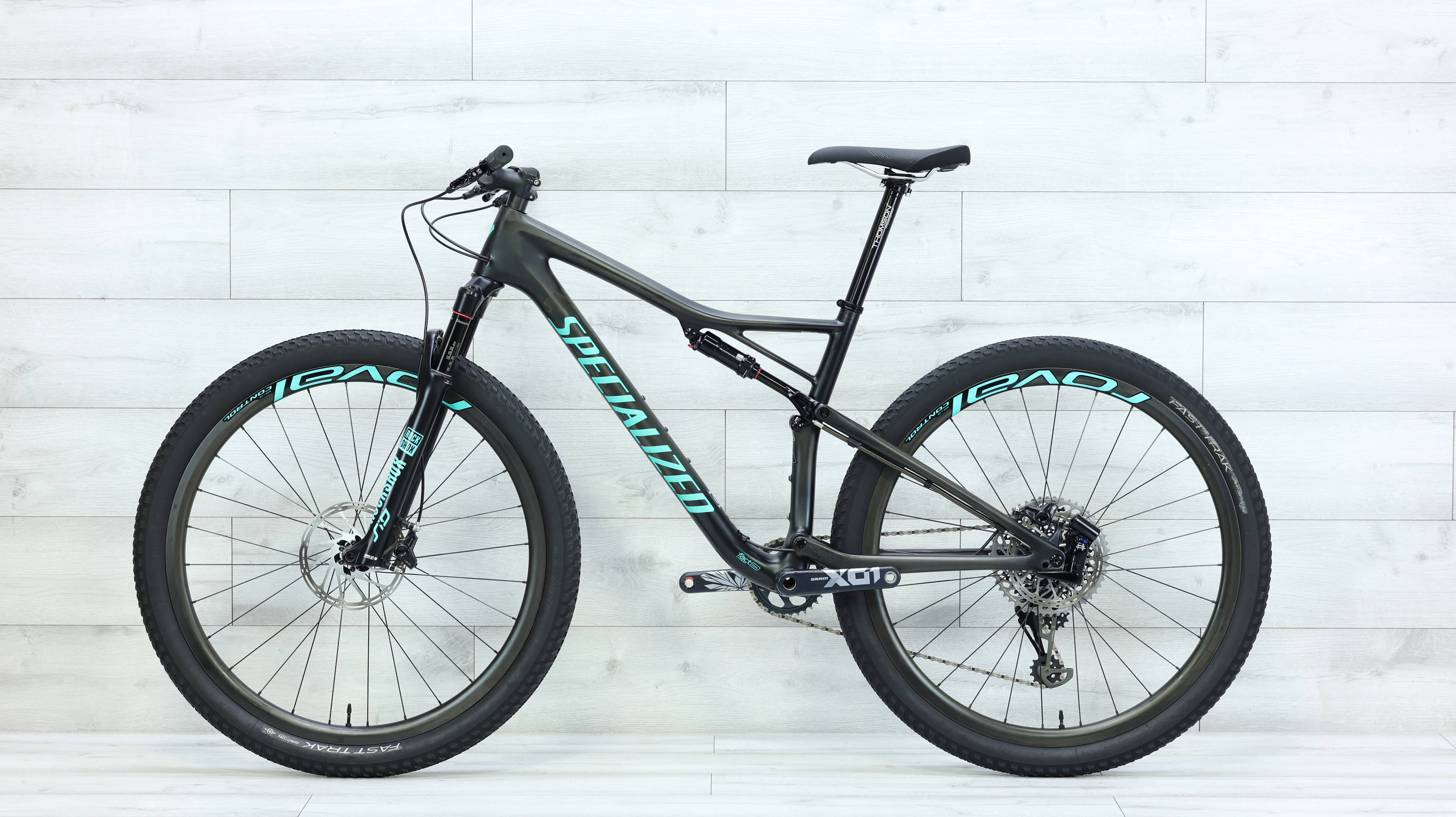 2019 Specialized Epic Pro Mountain Bike - Large - Image 2