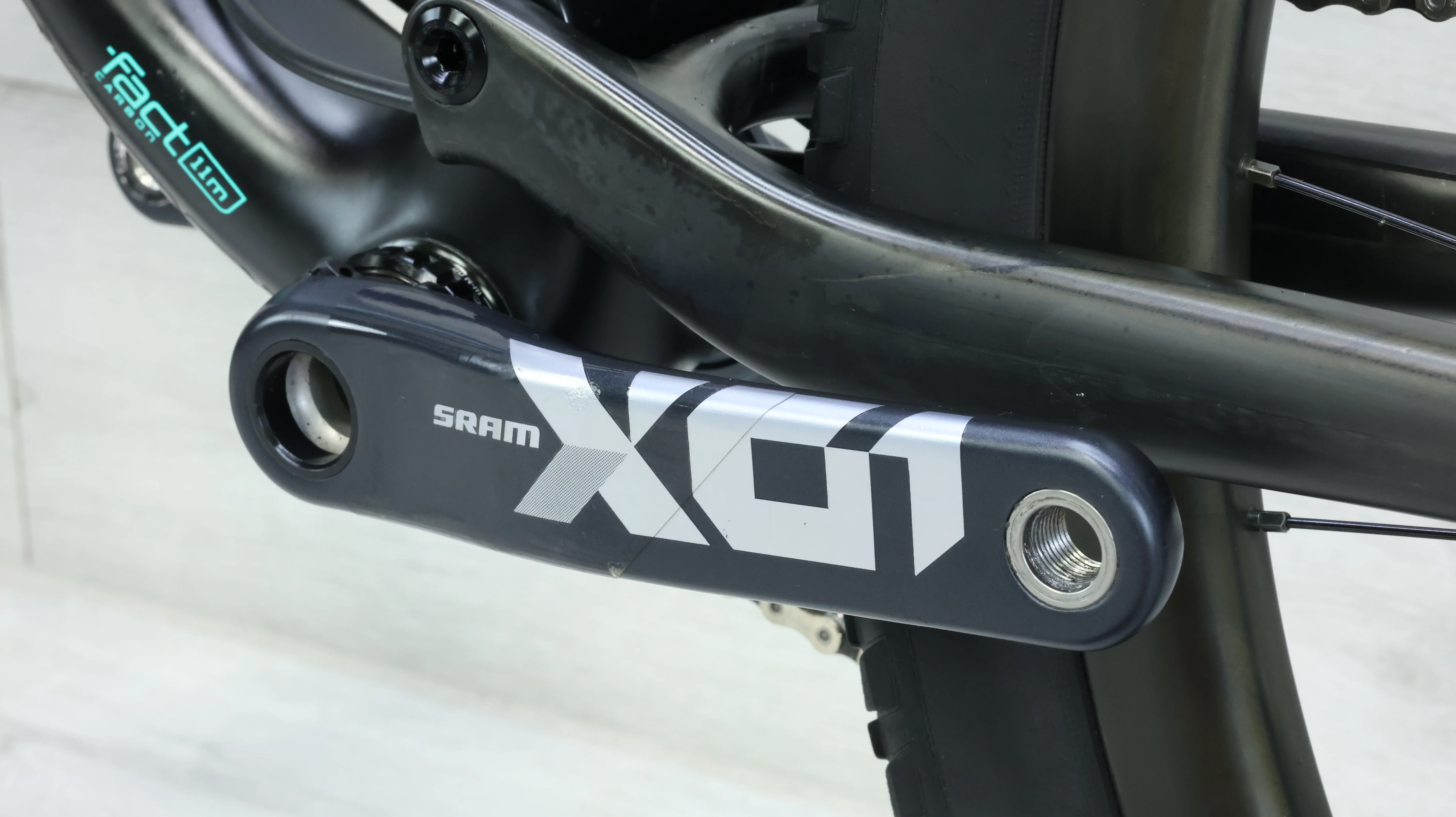 2019 Specialized Epic Pro Mountain Bike - Large - Image 7