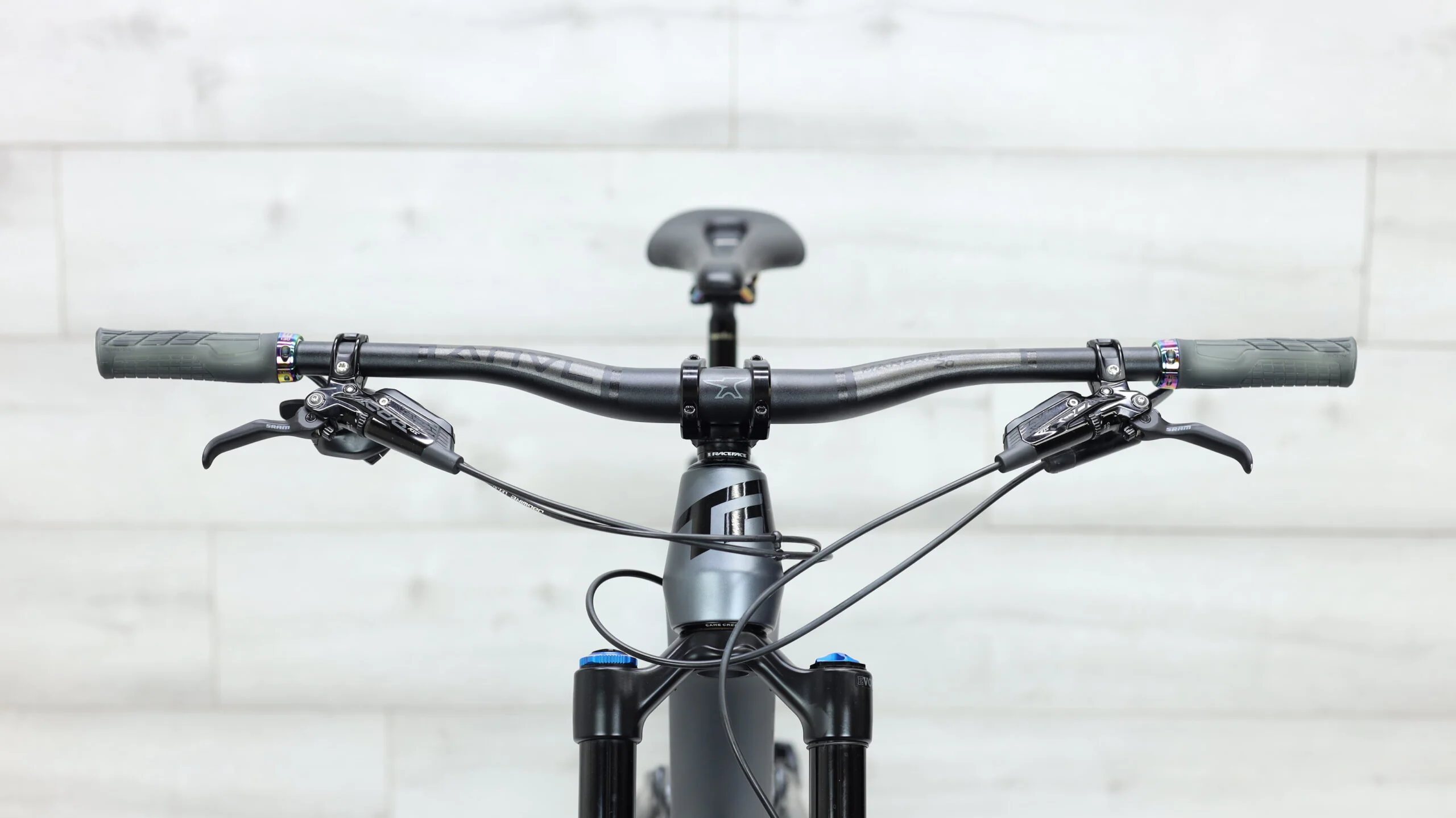 2019 Transition Sentinel Carbon XO1  Mountain Bike - Medium - Image 12