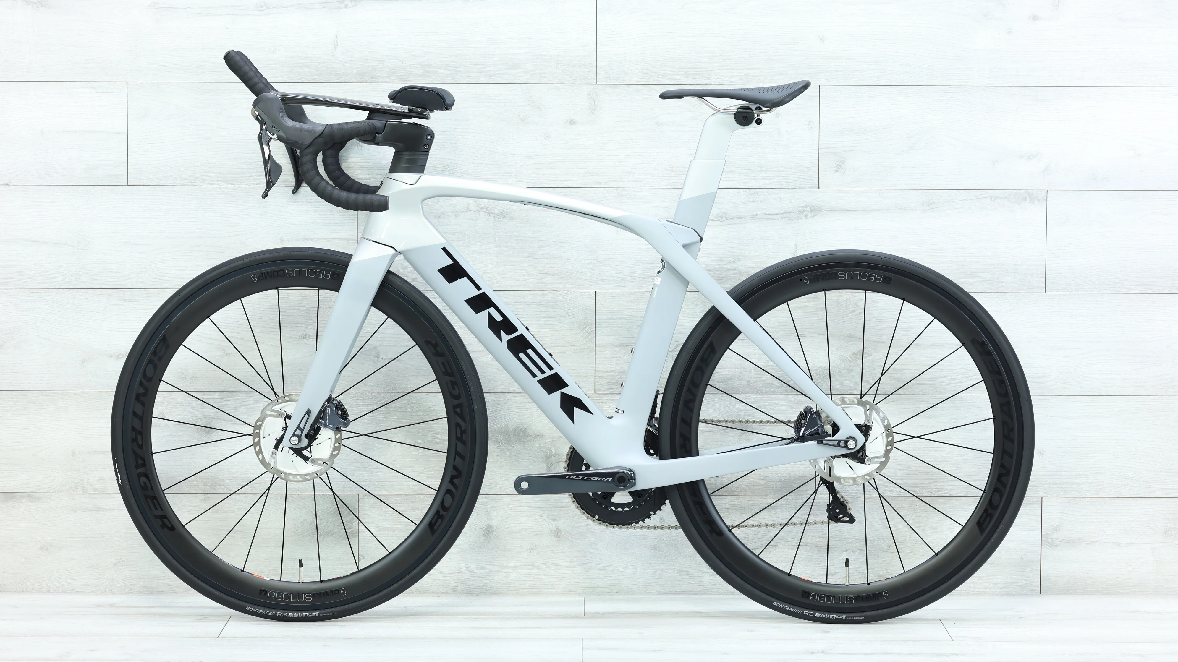 2019 Trek Madone SLR 6 Disc Road Bike - 54cm - Image 2