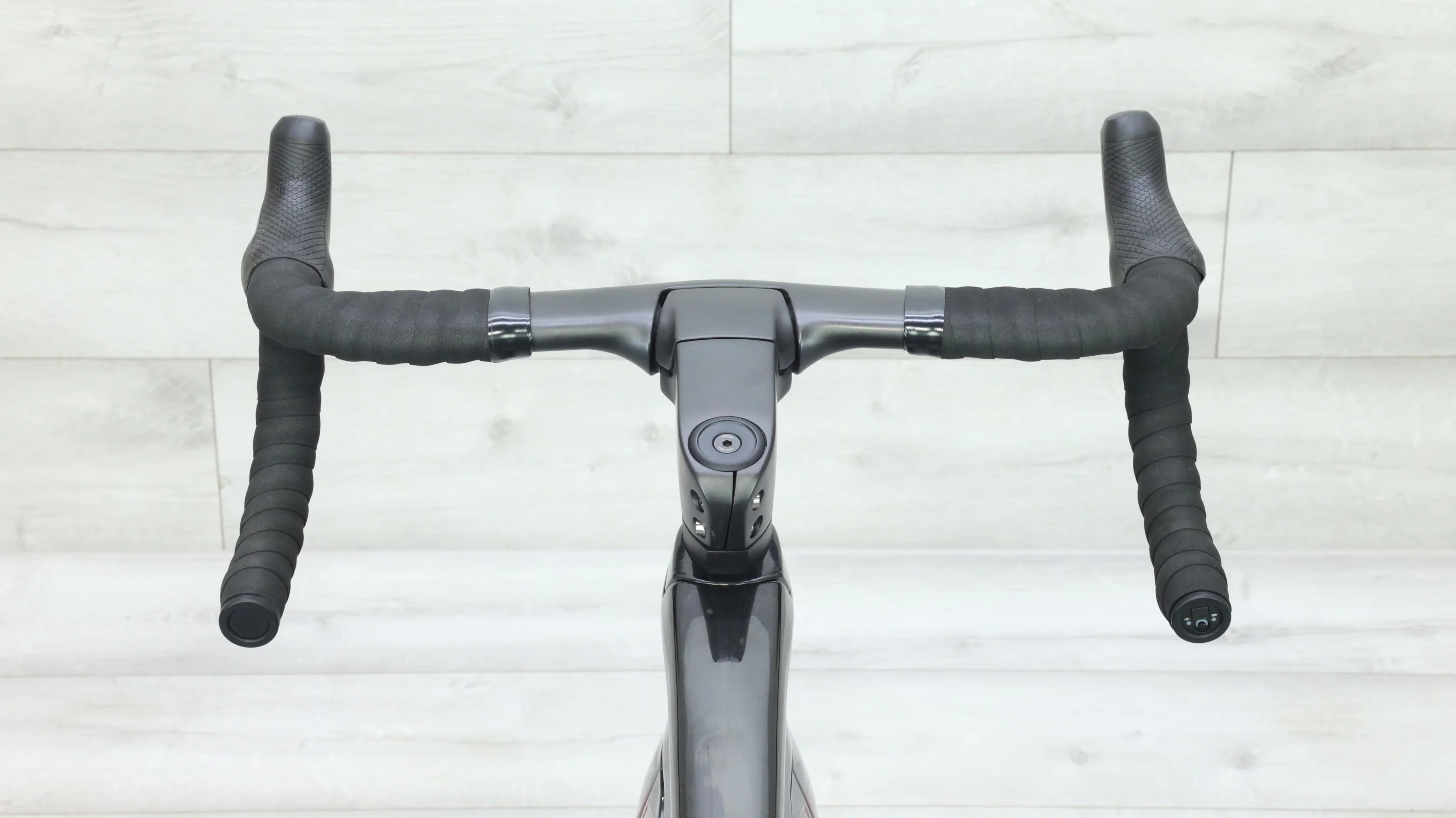 2019 Trek Madone SLR Dura-Ace Di2 Road Bike - 54cm - Image 11