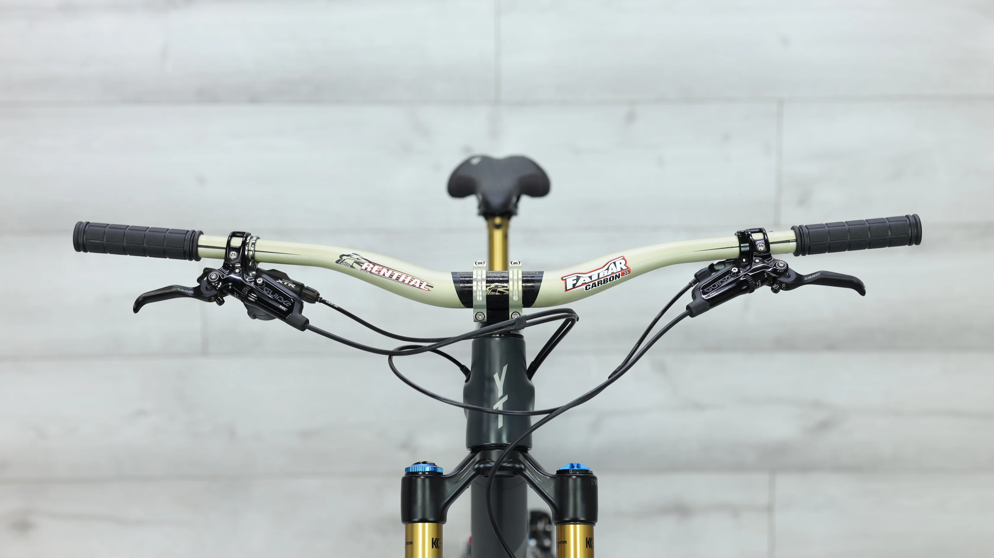 2019 YT Jeffsy 29 CF Pro Race Mountain Bike - Medium - Image 11