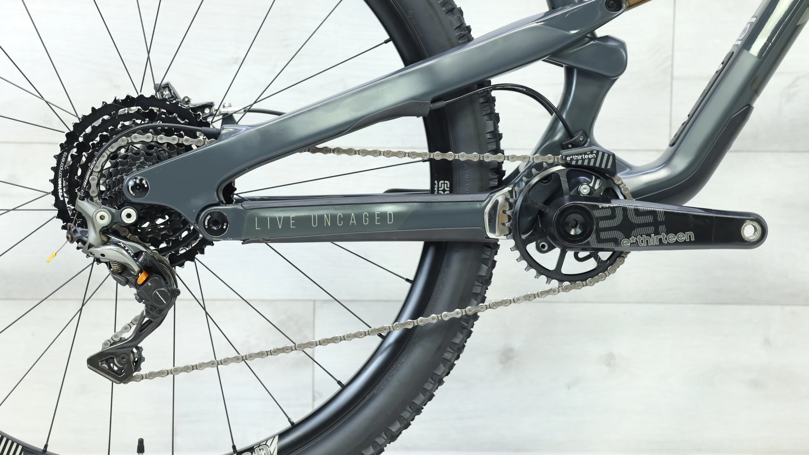 2019 YT Jeffsy 29 CF Pro Race Mountain Bike - Medium - Image 4