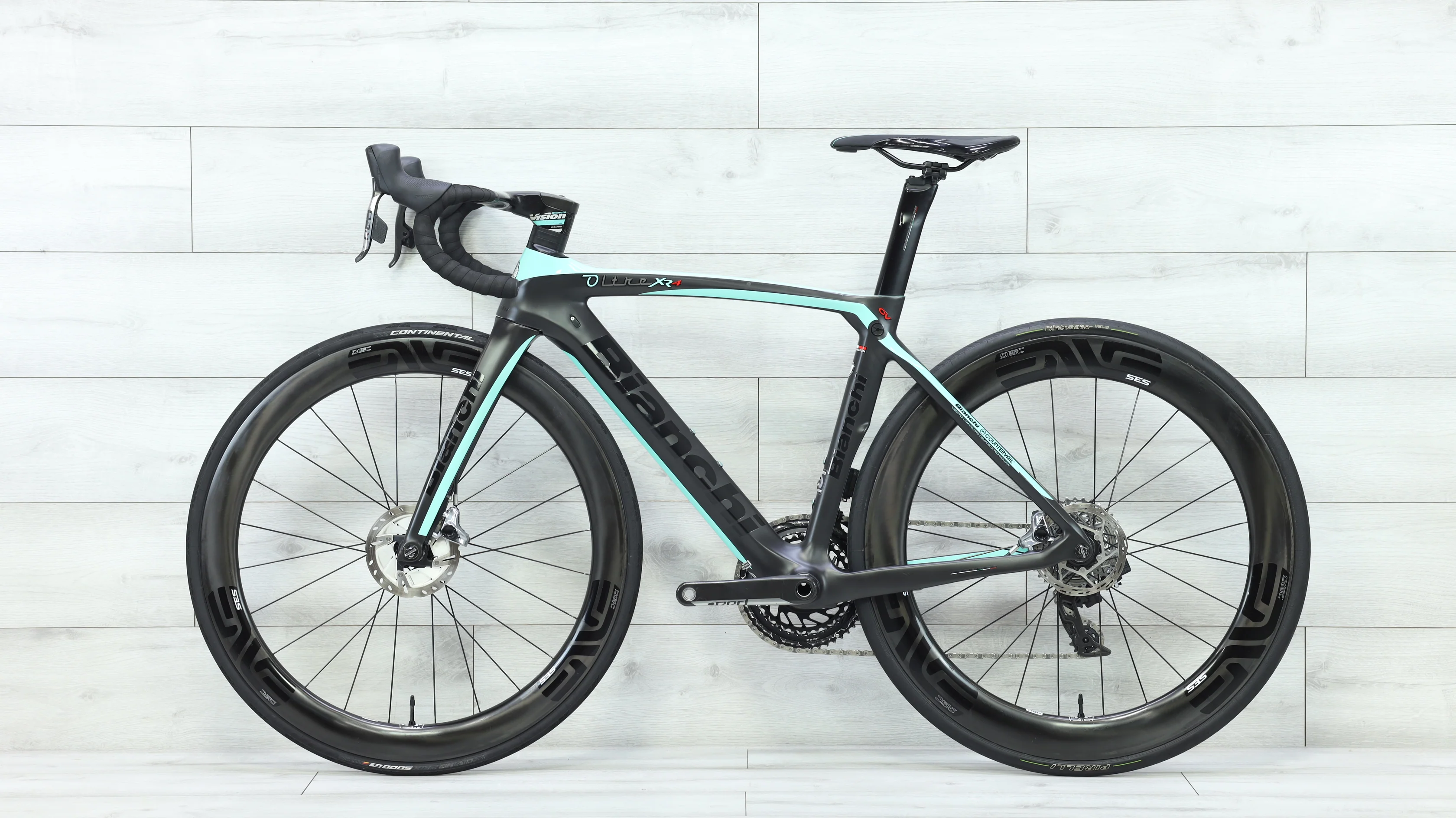 Bianchi Oltre XR4 Red eTap AXS Road Bike - 2020, 50cm - Image 2
