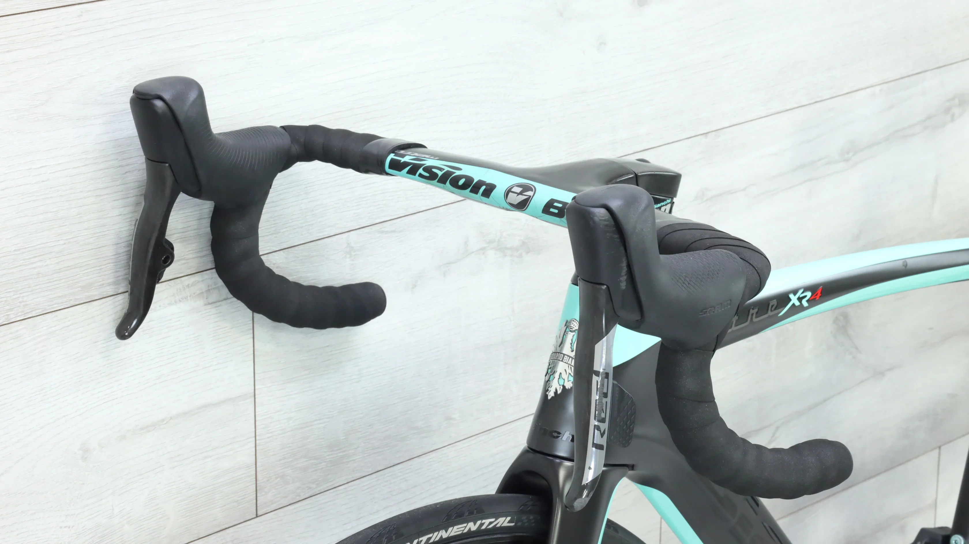 Bianchi Oltre XR4 Red eTap AXS Road Bike - 2020, 50cm - Image 8
