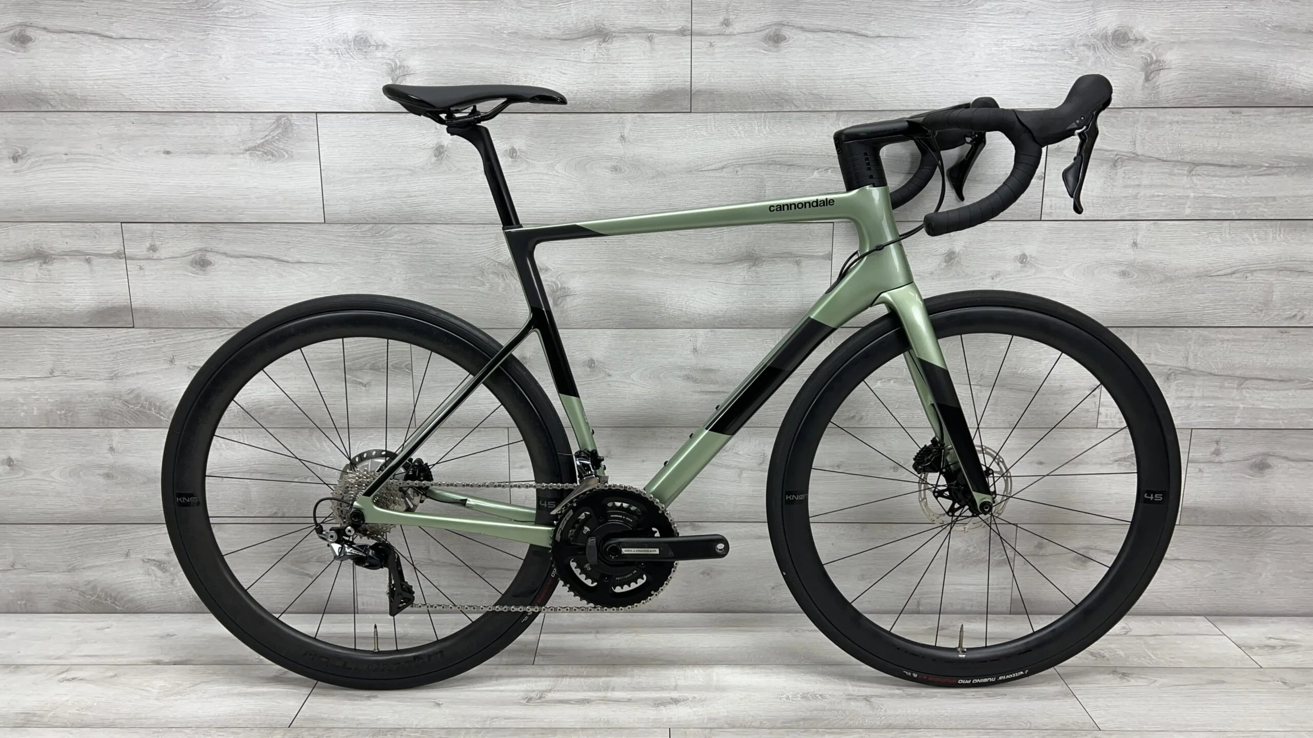 2020 Cannondale SuperSix EVO Hi-MOD Disc Dura Ace Road Bike - 56cm
