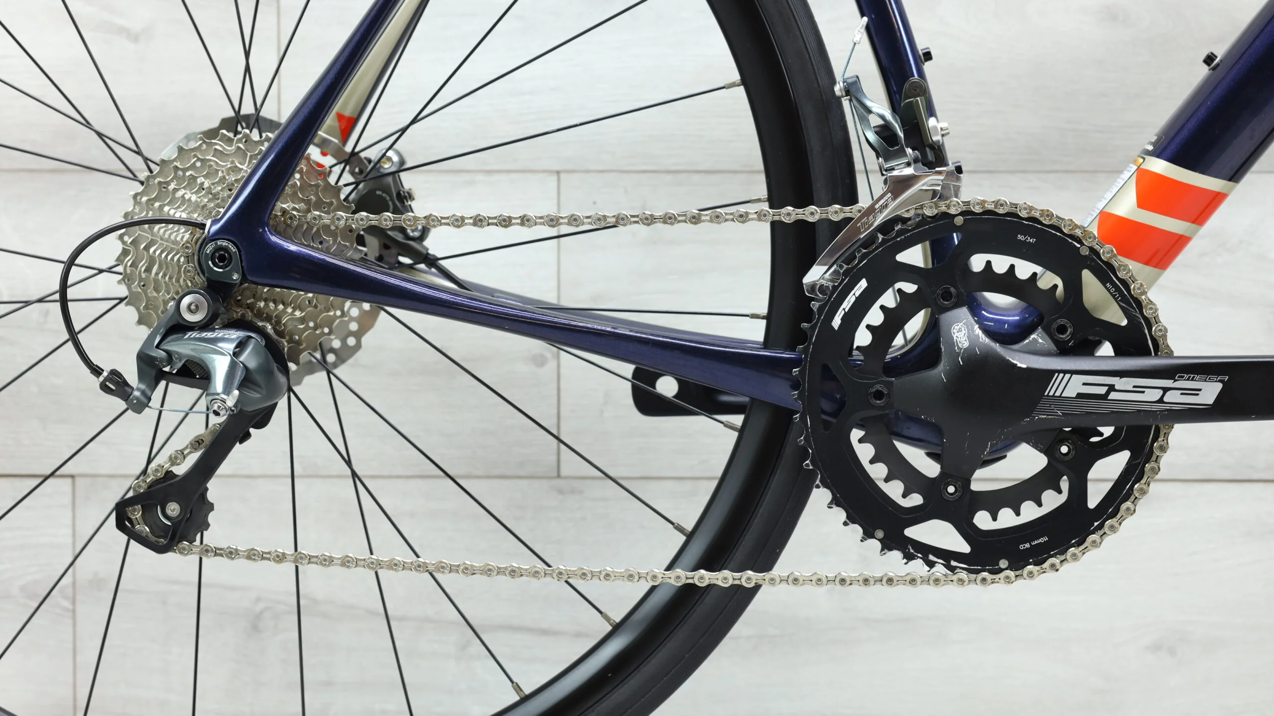 2020 Cannondale Synapse Carbon Disc Tiagra Road Bike - 56cm - Image 4