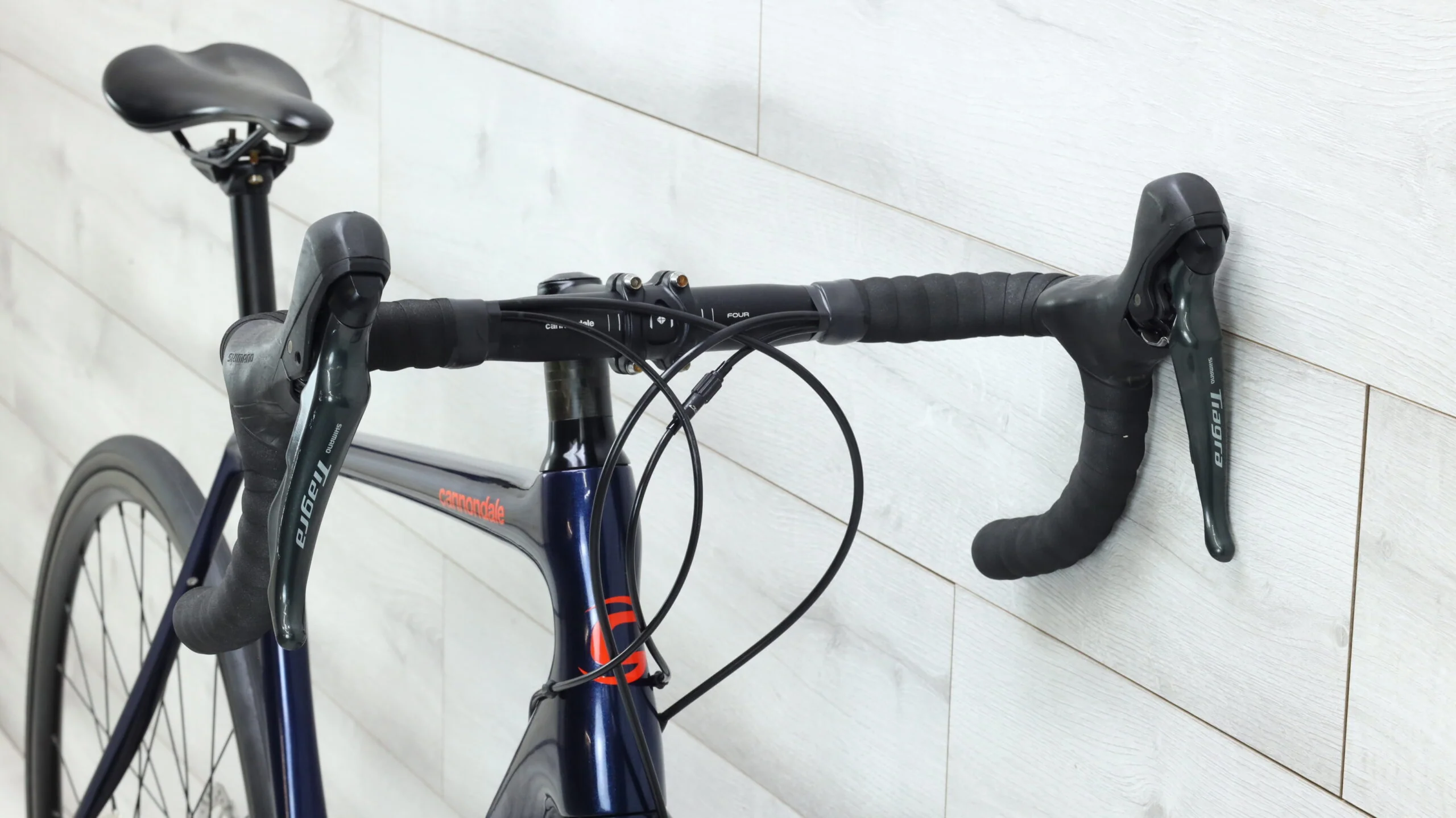 2020 Cannondale Synapse Carbon Disc Tiagra Road Bike - 56cm - Image 7