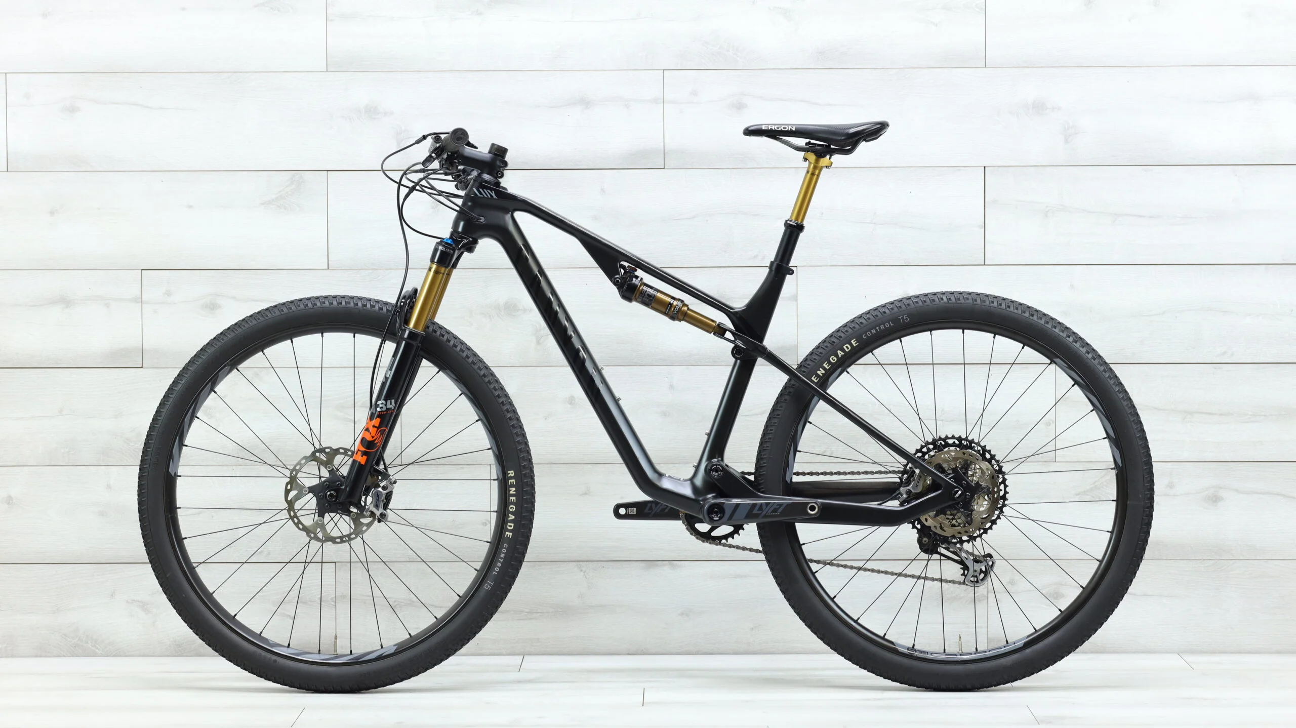 2020 Canyon Lux CF SLX 9.0 Race Team Mountain Bike - Medium - Image 2