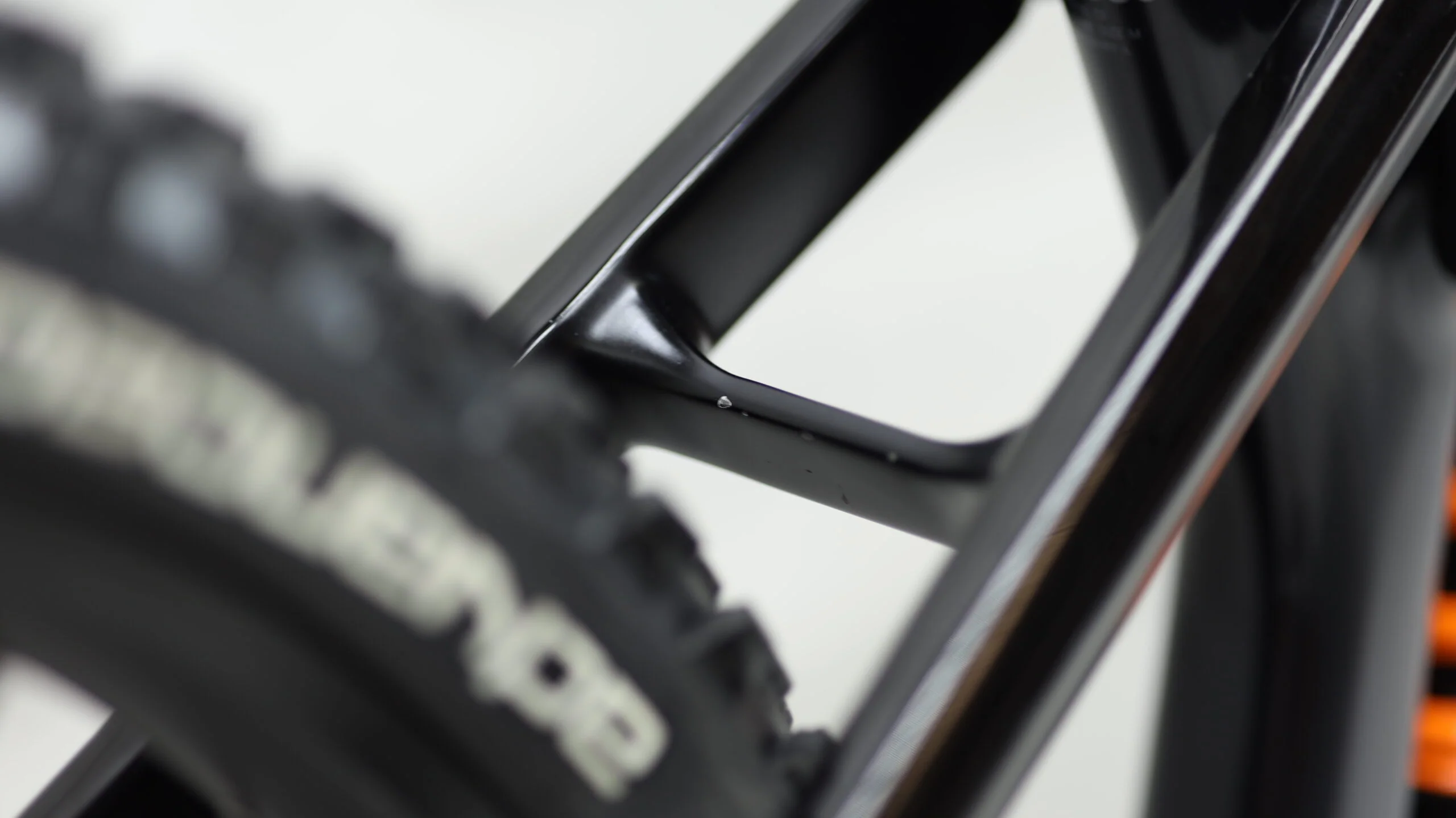 2020 Canyon Strive CF Mountain Bike - Medium - Image 14