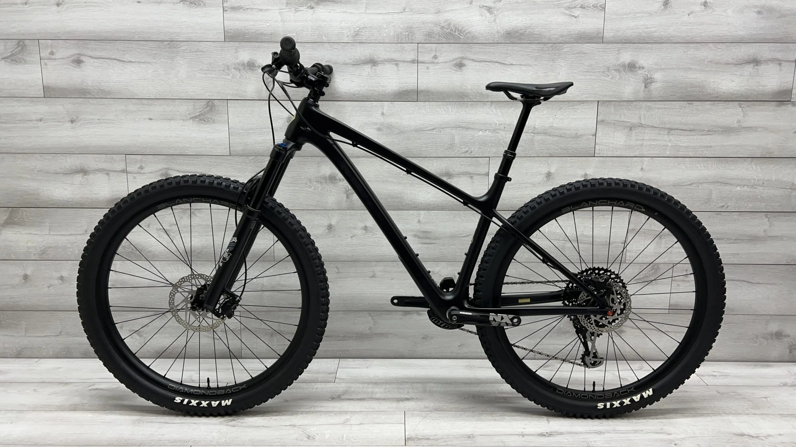 2020 Diamondback Sync'r Carbon 29  Mountain Bike - Medium - Image 2