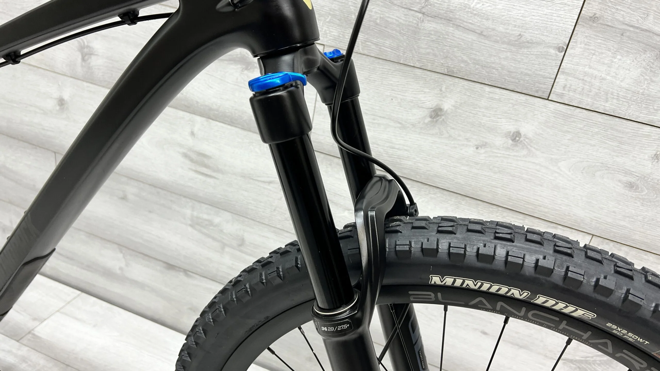 2020 Diamondback Sync'r Carbon 29  Mountain Bike - Medium - Image 7