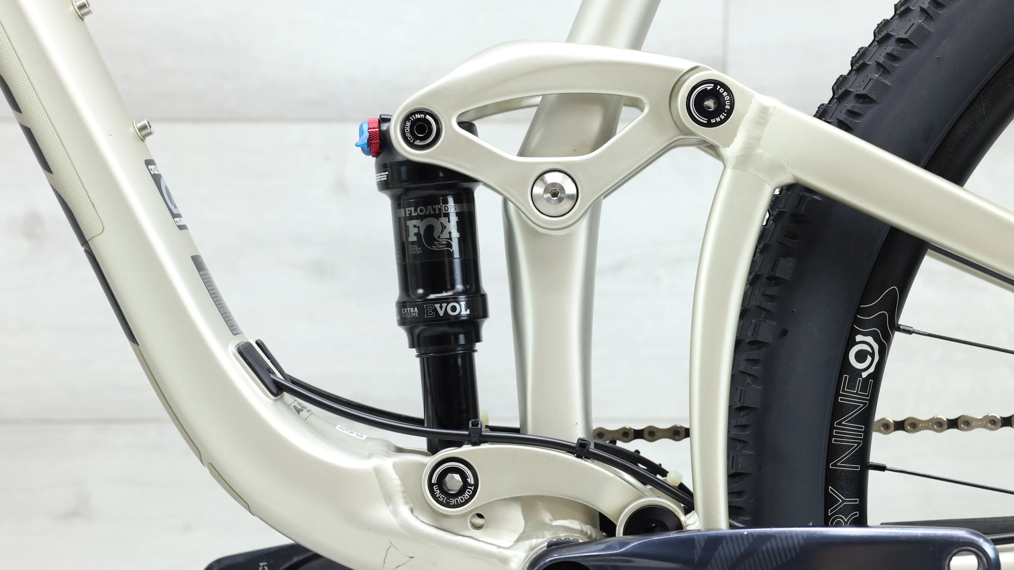 2020 Giant Trance 29 3 Mountain Bike - Large - Image 10