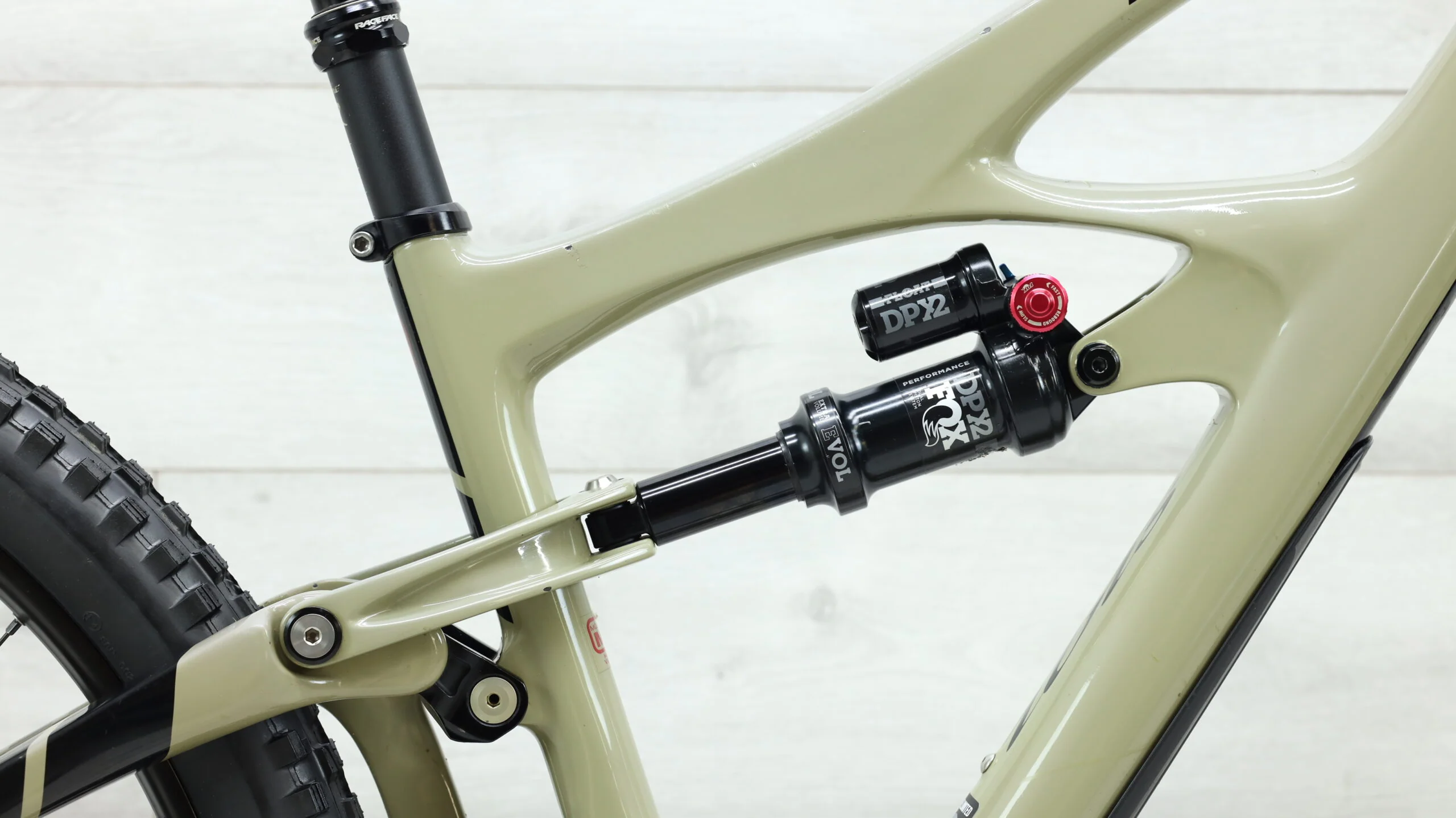 Ibis Mojo HD5  Mountain Bike - 2020, Medium - Image 9