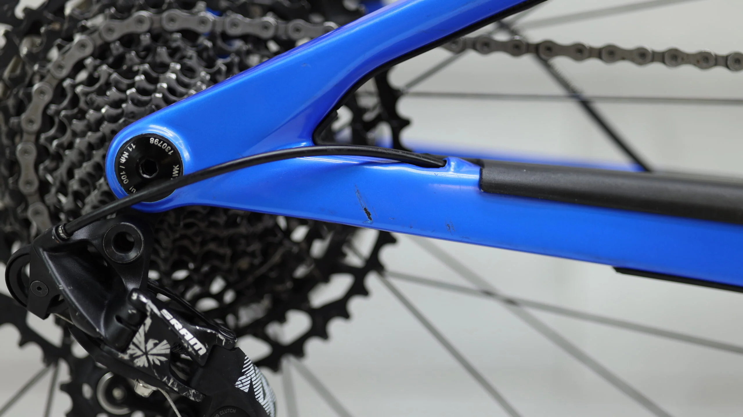 2020 Intense Carbine Expert  Mountain Bike - Large - Image 16