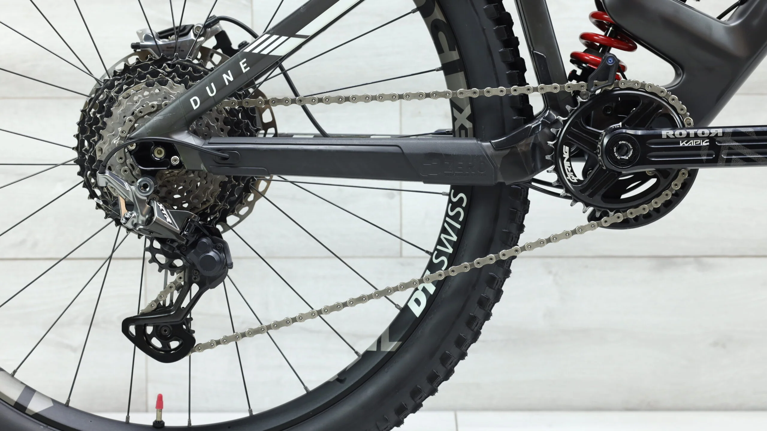 2020 Mondraker Dune Carbon XR  Mountain Bike - Large - Image 4