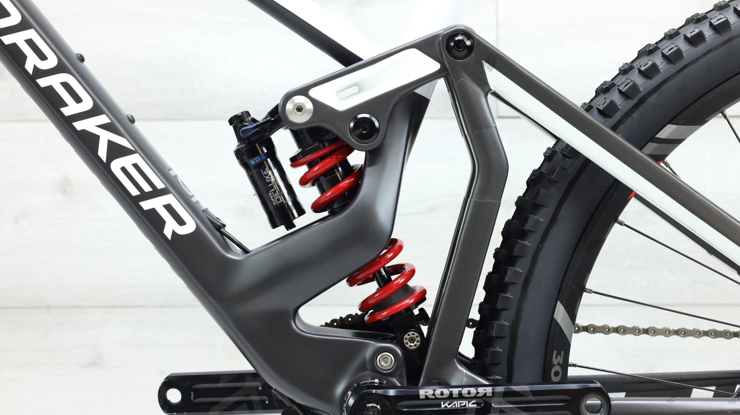 2020 Mondraker Dune Carbon XR  Mountain Bike - Large - Image 8