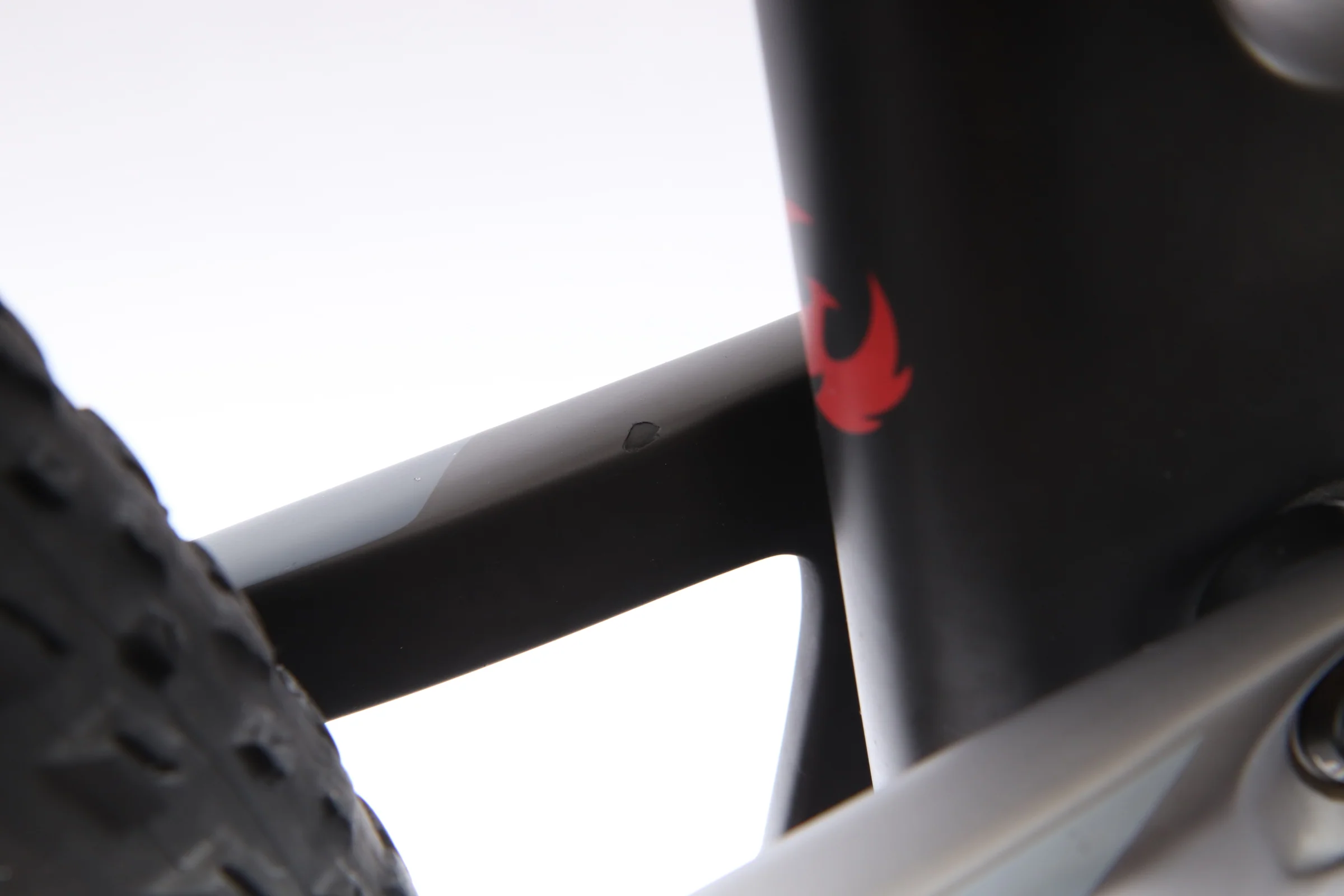2020 Pivot Mach 4 SL Mountain Bike - Small - Image 16