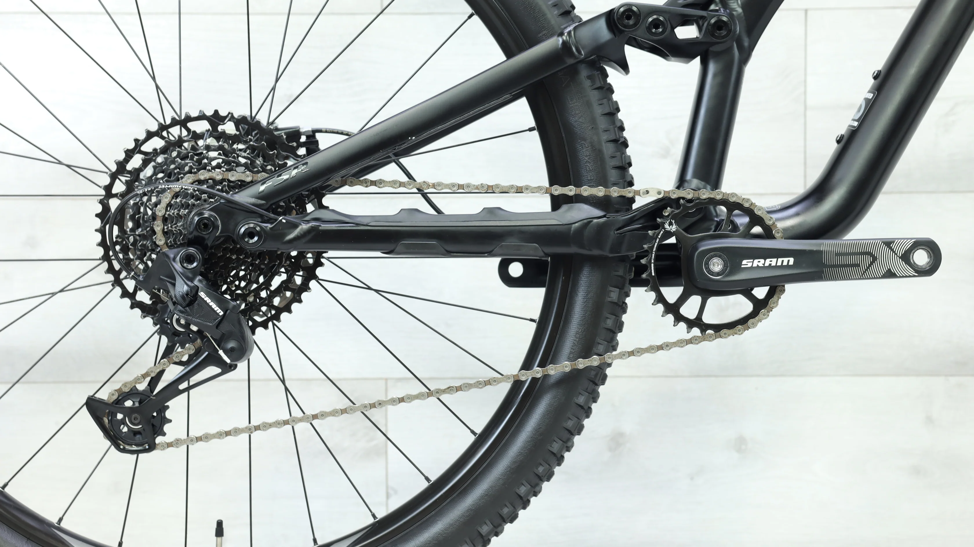 2020 Specialized Stumpjumper 29 Mountain Bike - Medium - Image 4