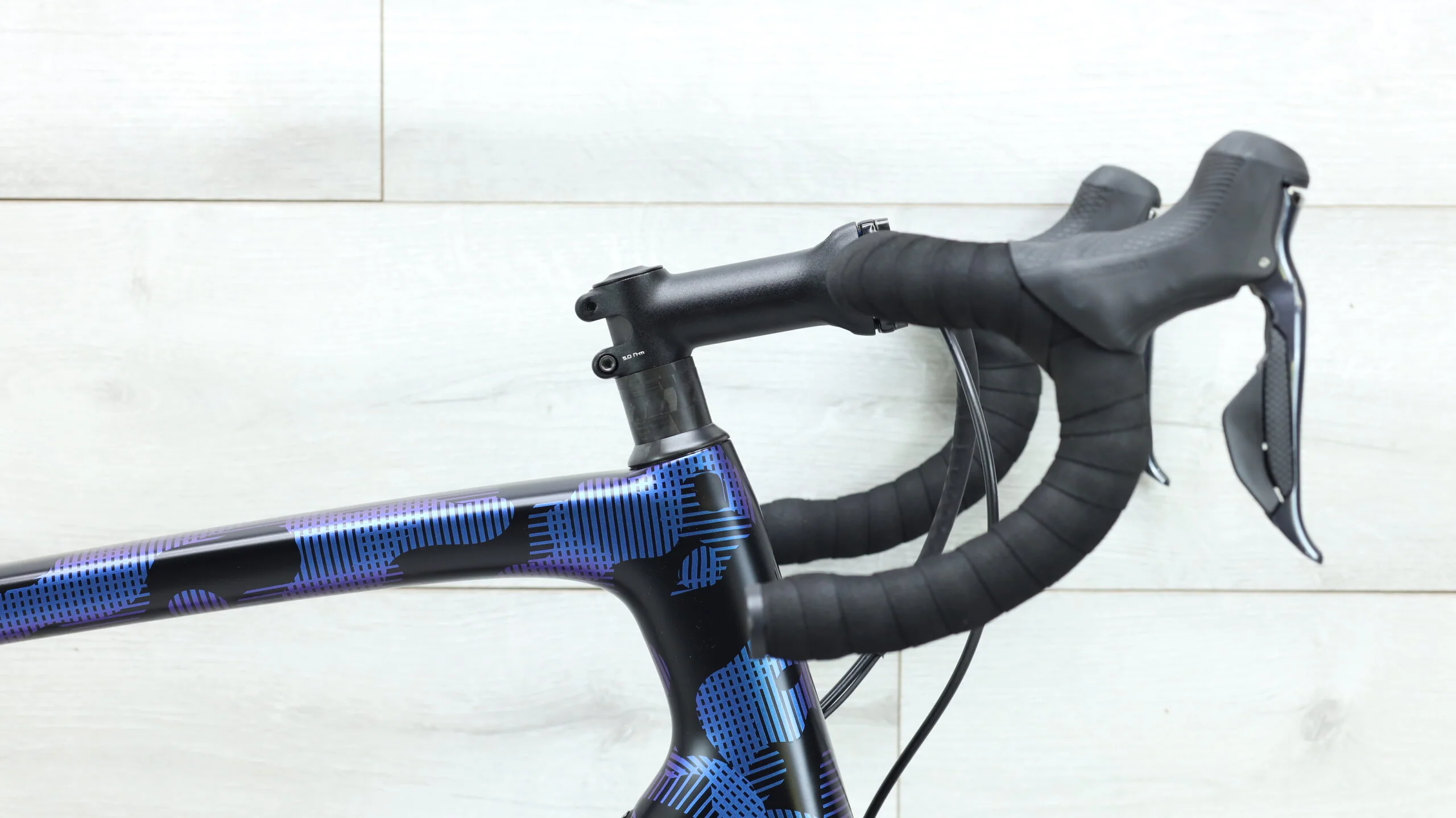 2020 Specialized Tarmac SL6 Disc Expert Road Bike - 58cm - Image 9