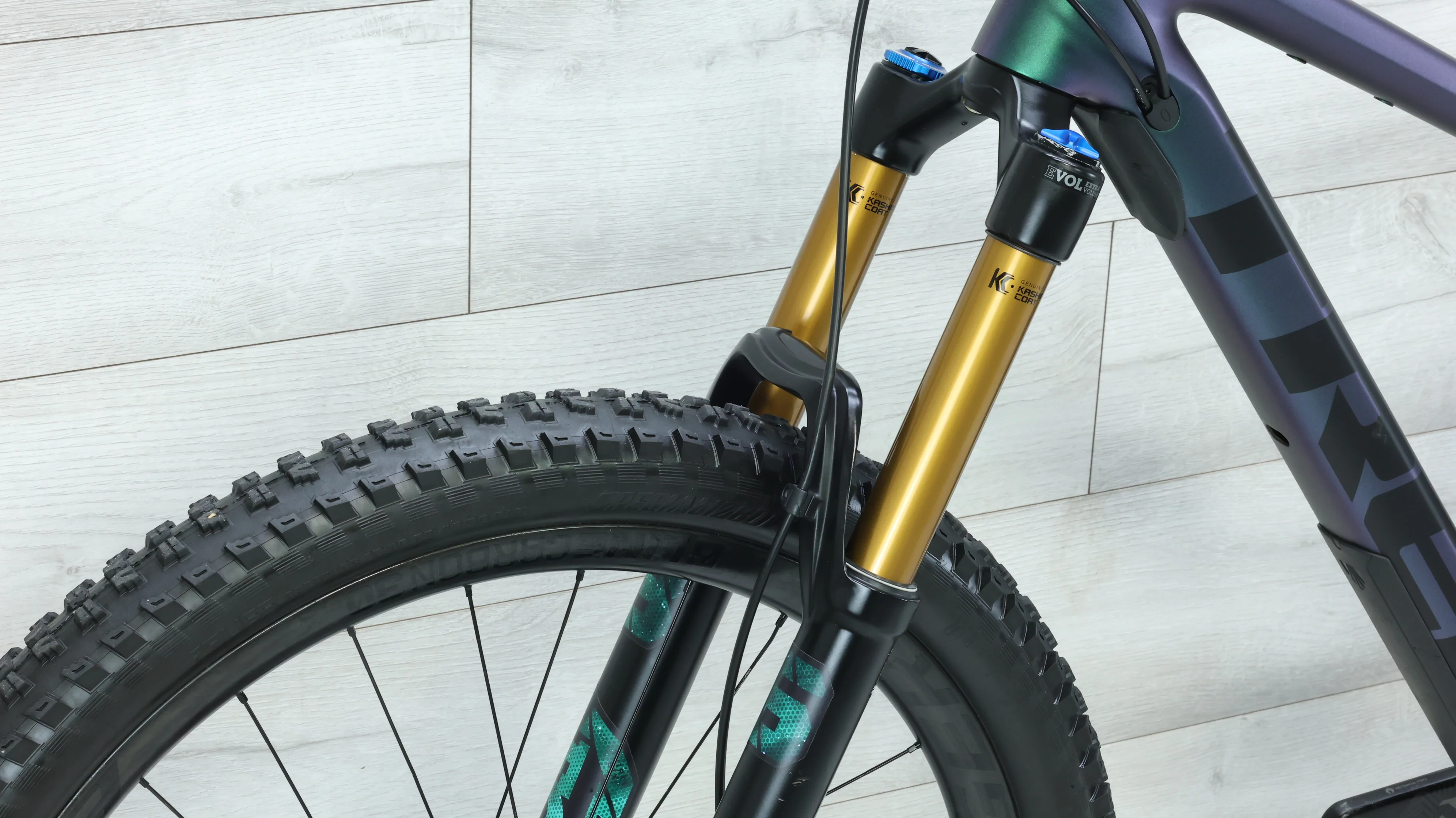 Trek Remedy 9.9 Mountain Bike - 2020, Medium - Image 9