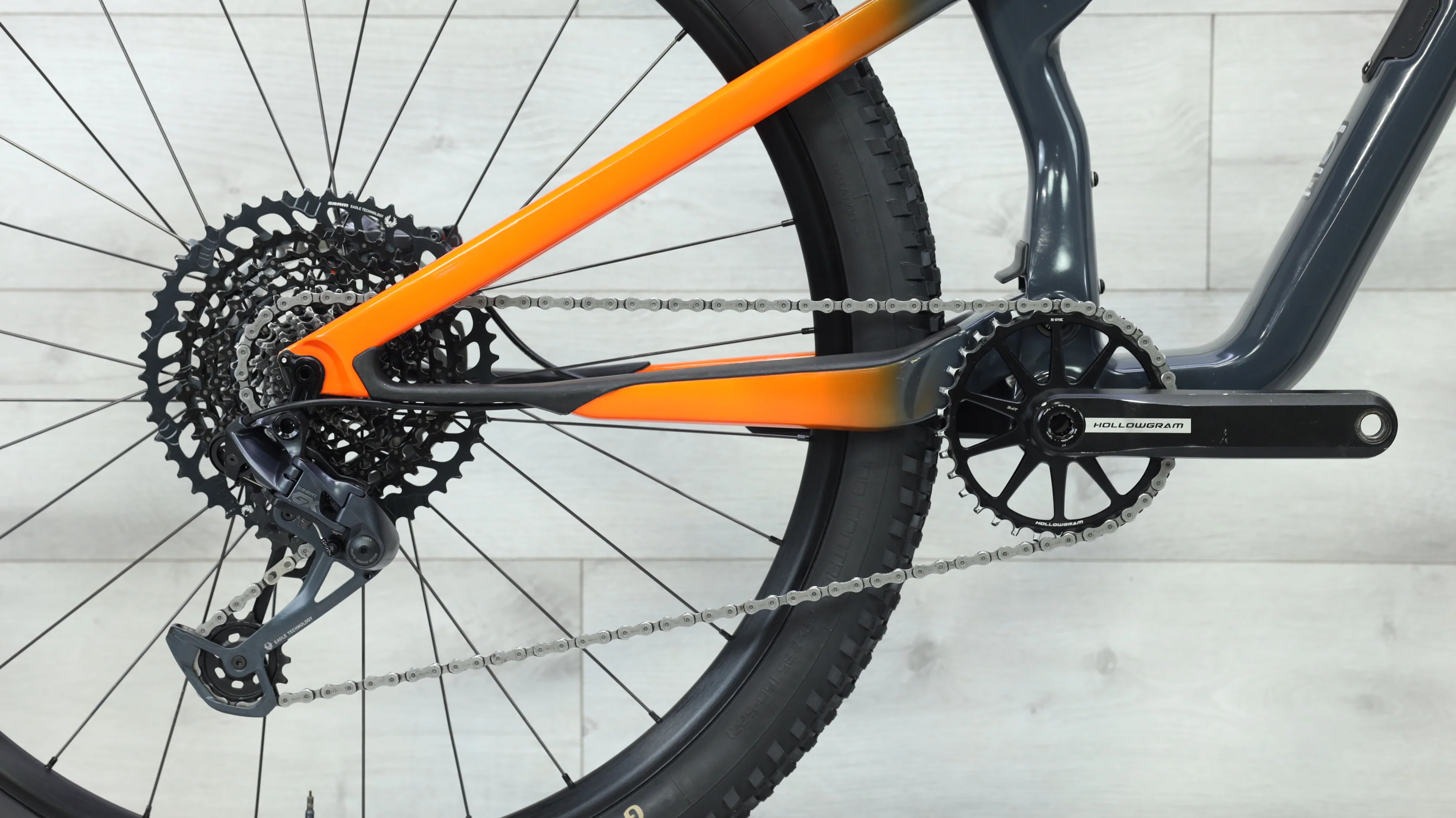 Cannondale Scalpel Carbon 2 Mountain Bike - 2021, Medium - Image 4