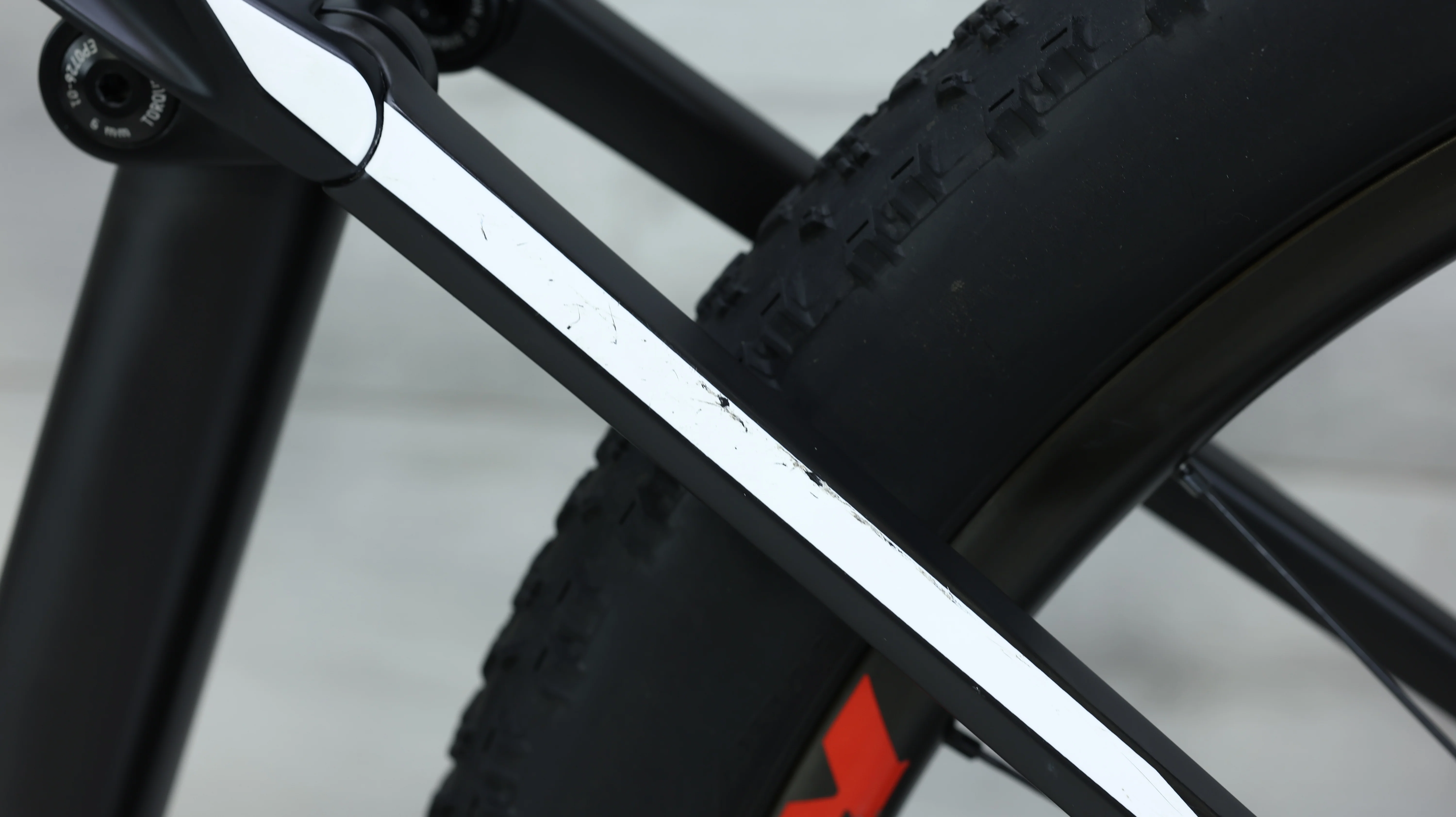 2021 Canyon Lux CF 8 Mountain Bike - Large - Image 16