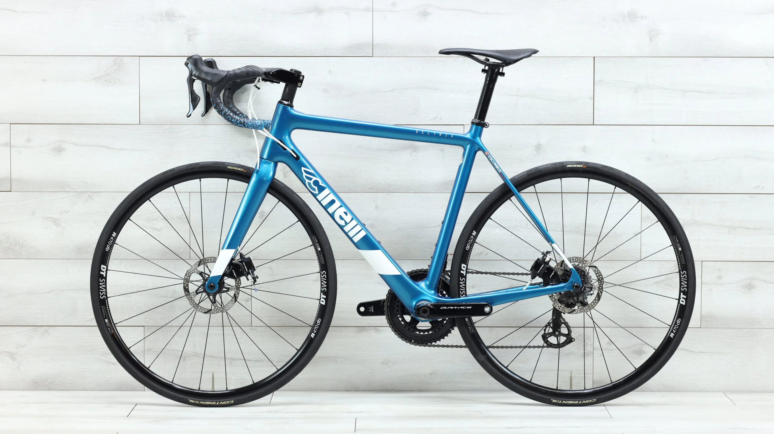 Cinelli Veltrix Disc  Road Bike - 2021, Medium - Image 2