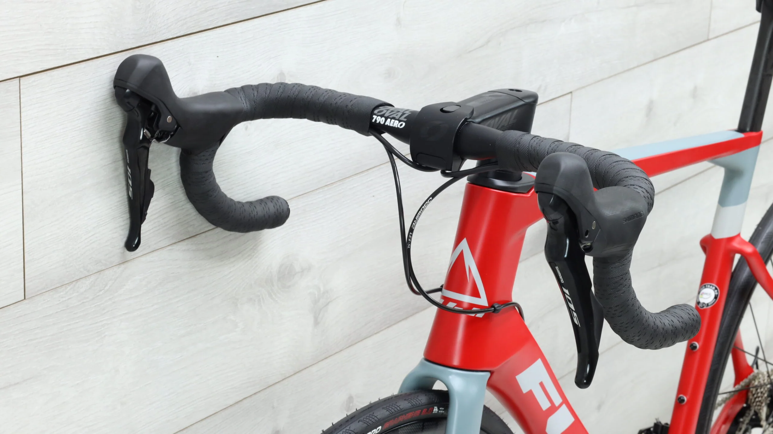 2021 Fuji Transonic 2.3  Road Bike - 56cm - Image 8